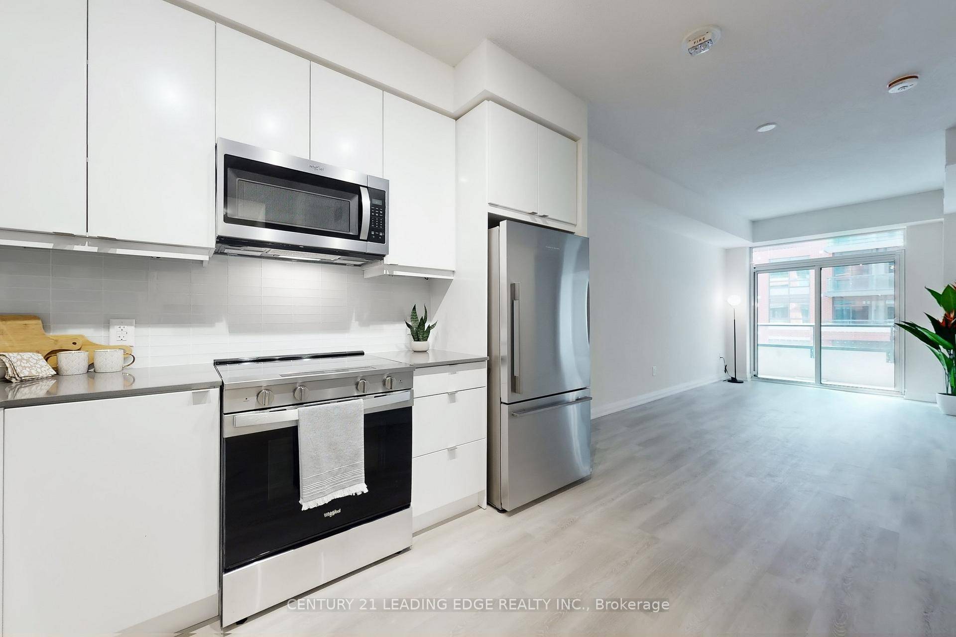 Newly Built Spacious 1 Bedroom Plus Den Condo In A Prime Scarborough Location.