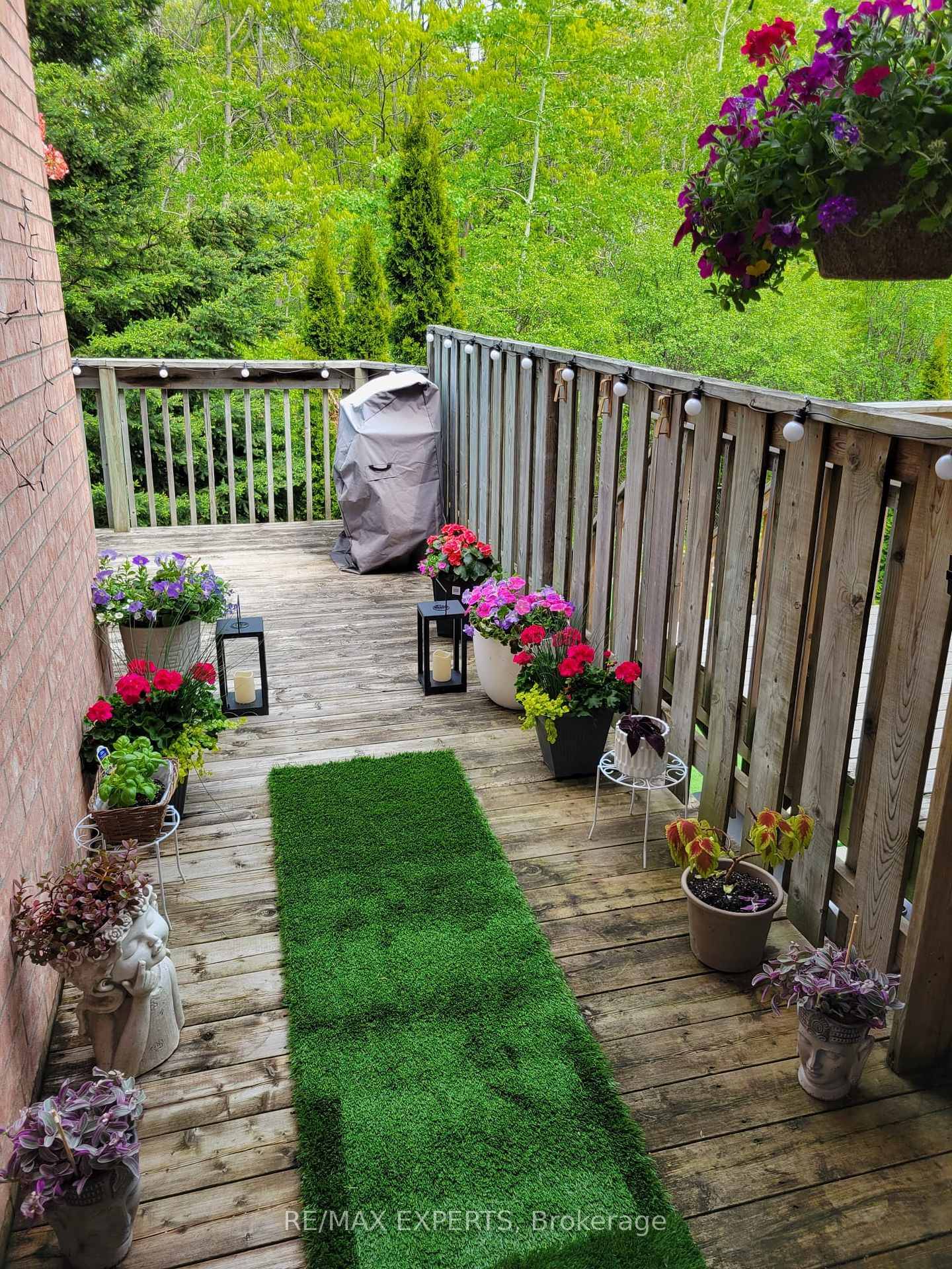 Welcome to 70 Long Point Drive, a magnificent freehold residence on a quiet street backing onto a breathtaking ravine, offering a serene, cottage like feel while being nestled in the ...