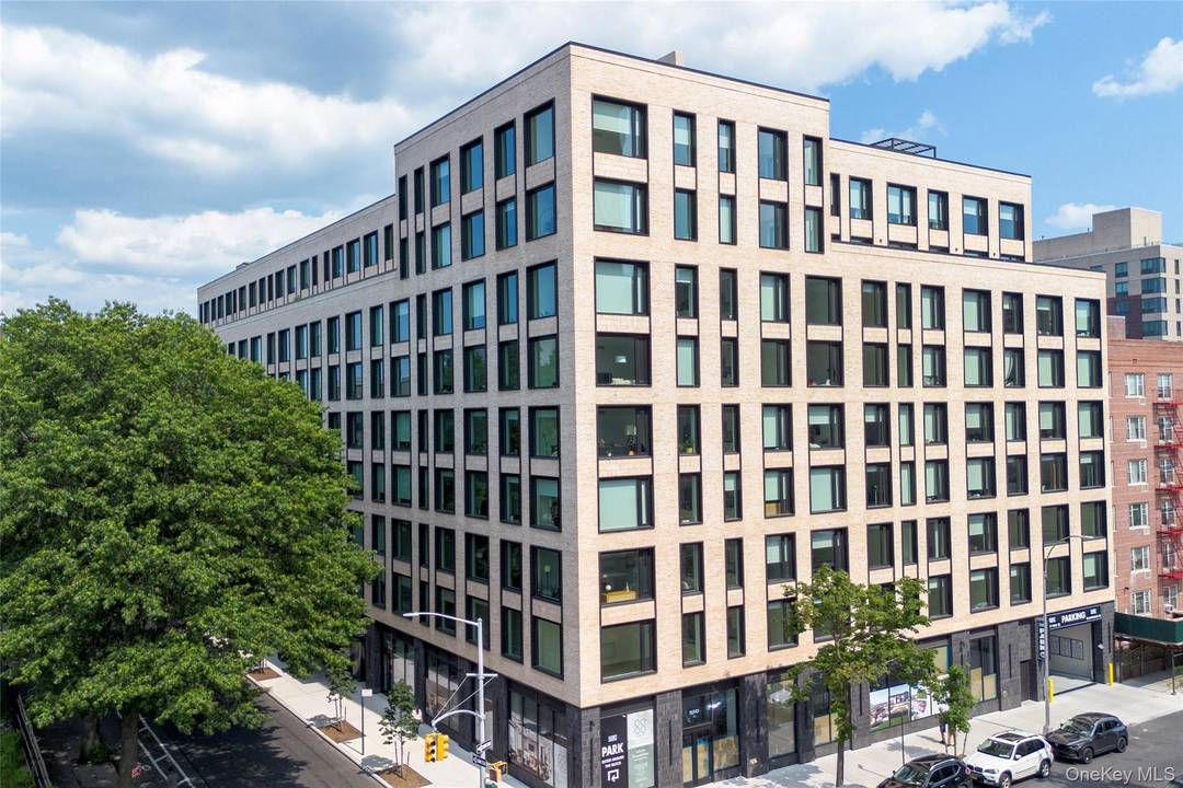 Modern One Bedroom Living at The 88 Where Comfort and Style Meet Welcome to The 88, Jamaica s premier luxury rental community where design, comfort, and convenience come together beautifully.