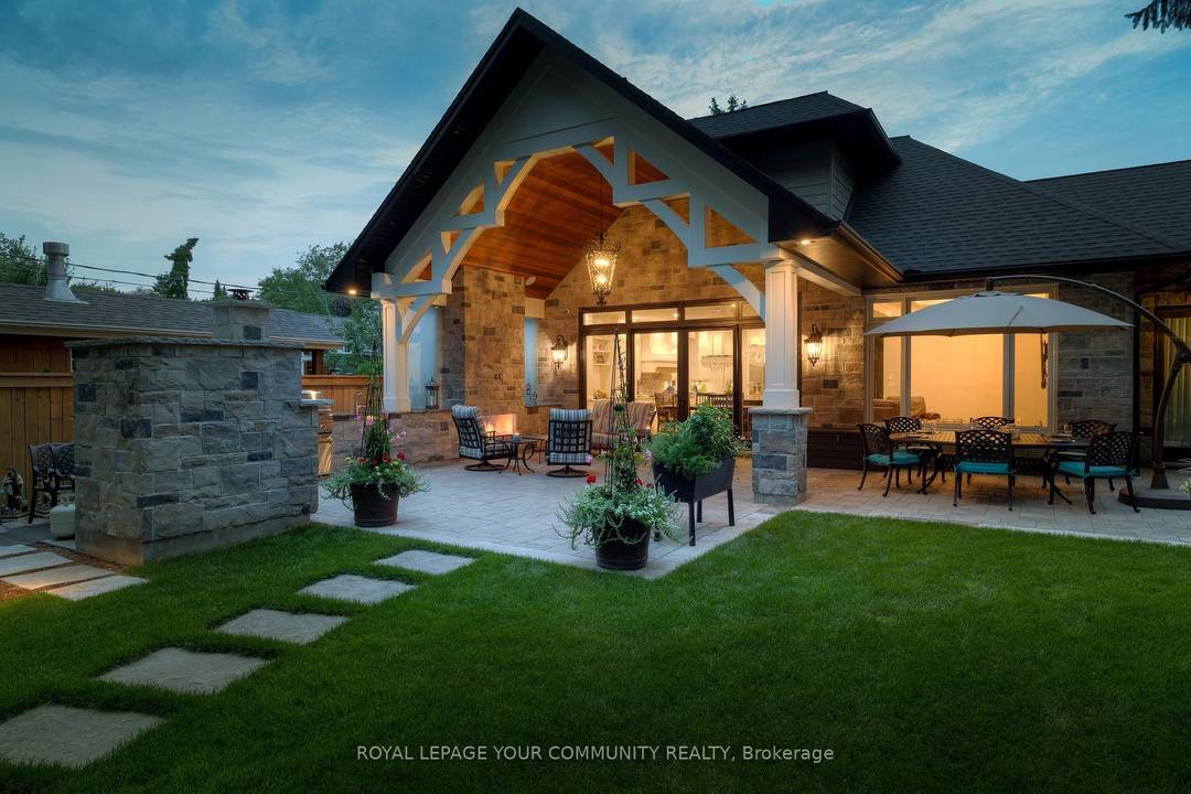 Welcome to 1551 Warland Rd, a stunning custom built bungaloft in the heart of highly sought after South Oakville.