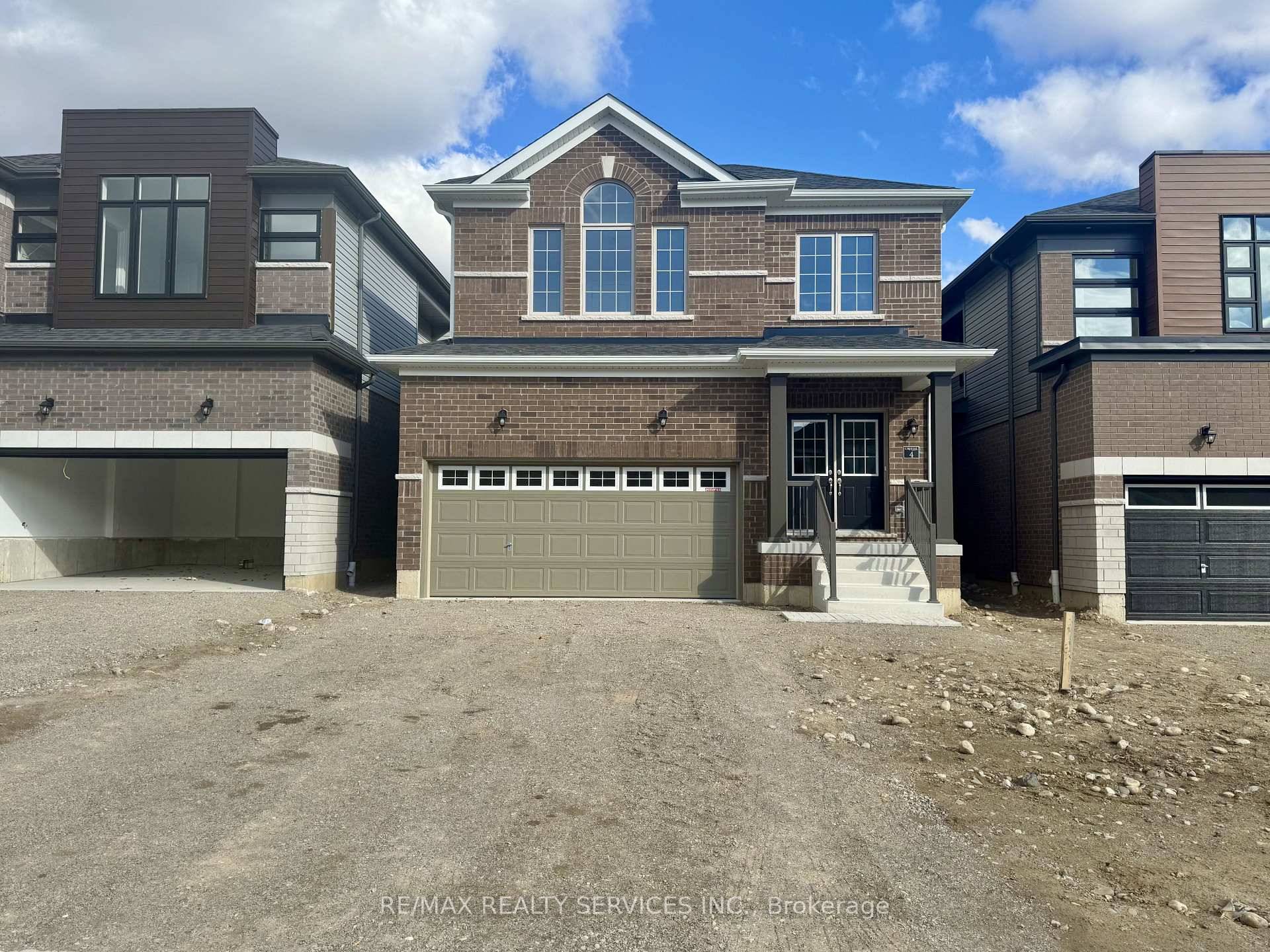 Stunning Ravine Lot ! Welcome to this Brand New, Never Lived In 3 1 Bedroom, 3 Washroom Home in the Beautiful and Fast Growing Community of Paris, Ontario !