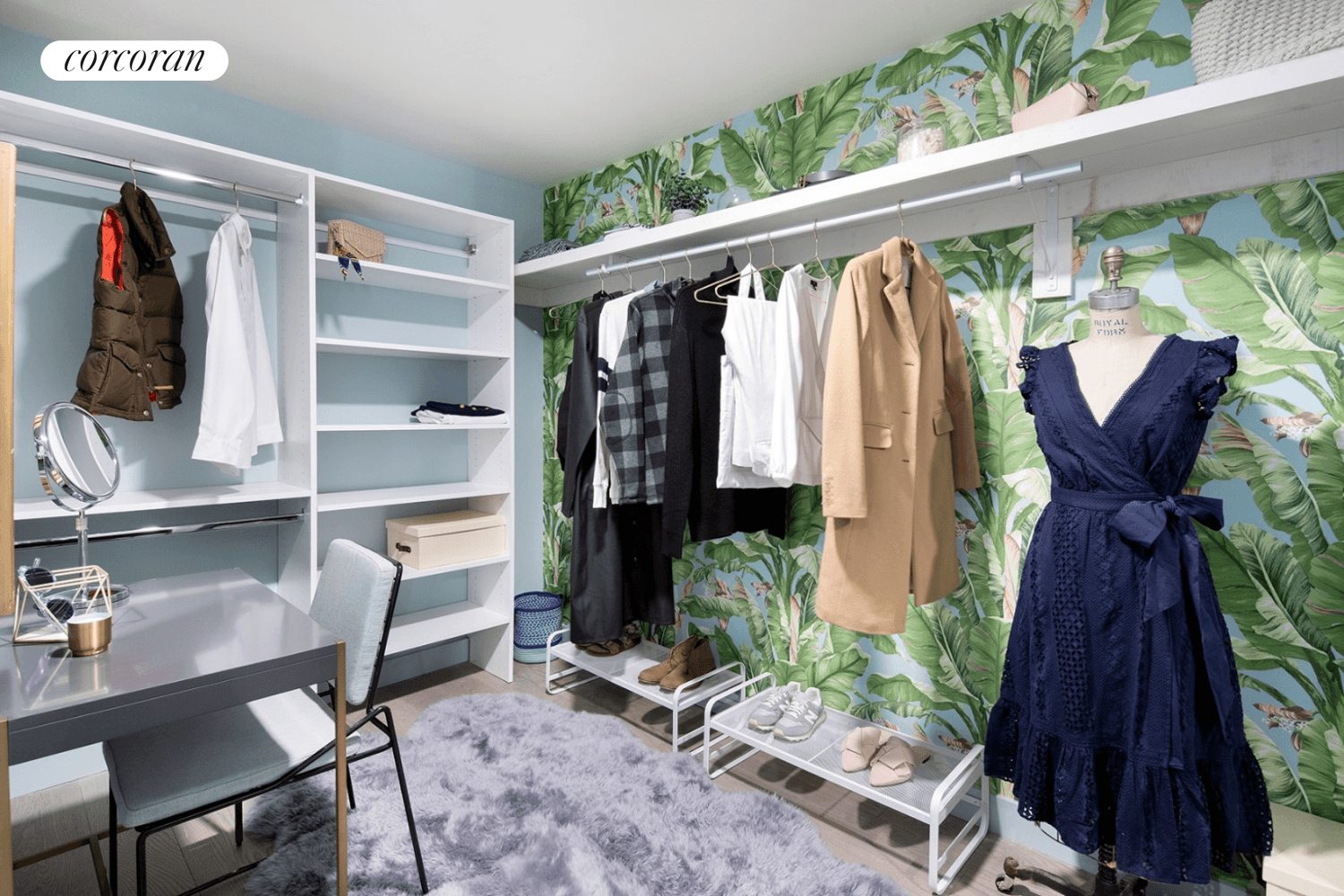 420 Kent Phase 2. Staycation Refined Private in person amp ; virtual showings of this one of a kind studio apartment with outdoor space are available.