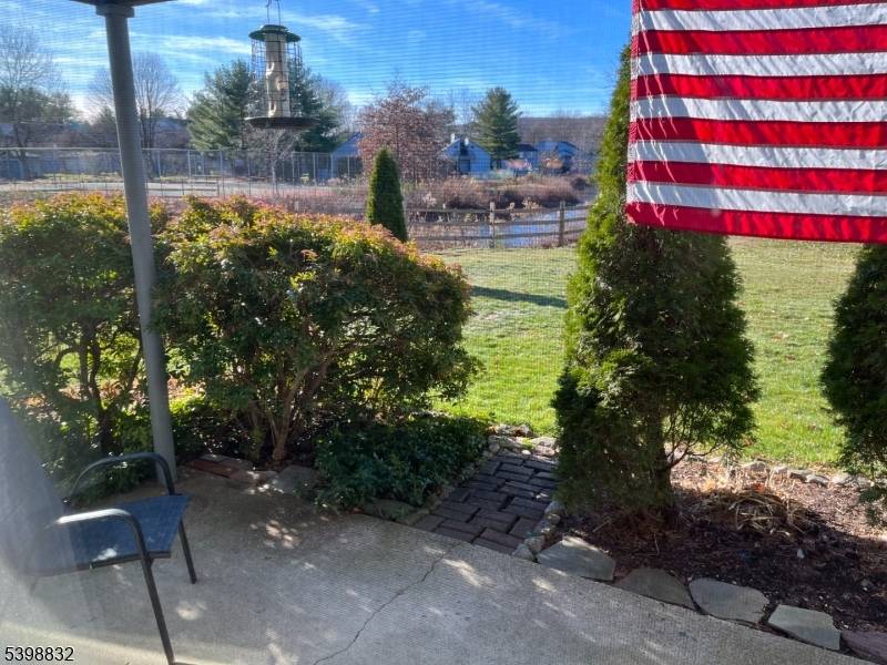 Highest Best Tues. 1 6 5pm Best UPDATED LOCATION of all available Drakesville units !