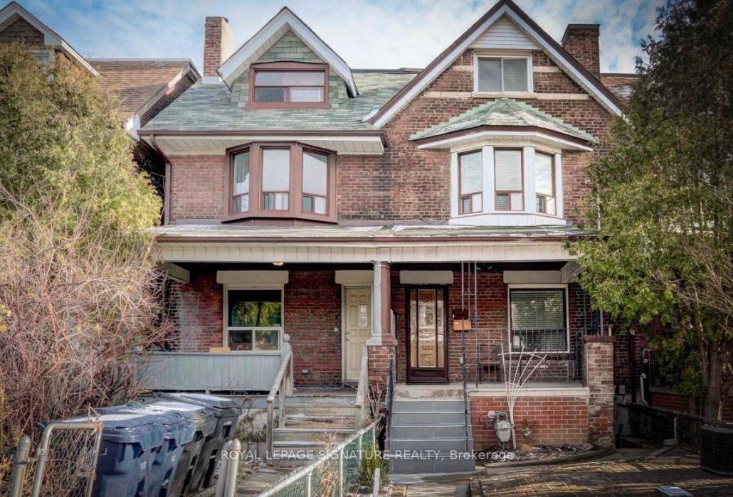 Welcome To This Bright amp ; Inviting Basement Suite In Demand Dovercourt Wallace Neighbourhood !