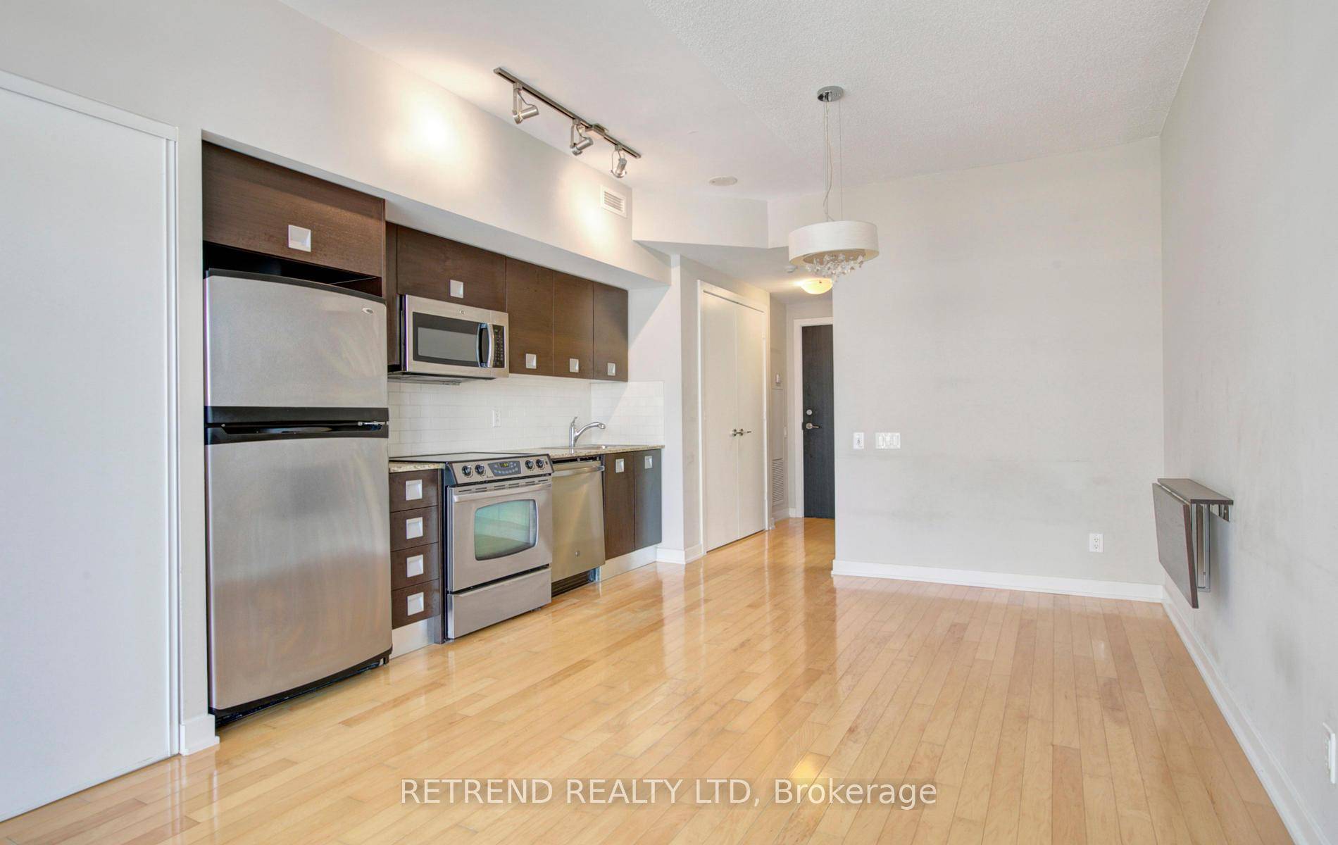 Discover Refined Urban Living at Casa Condos !