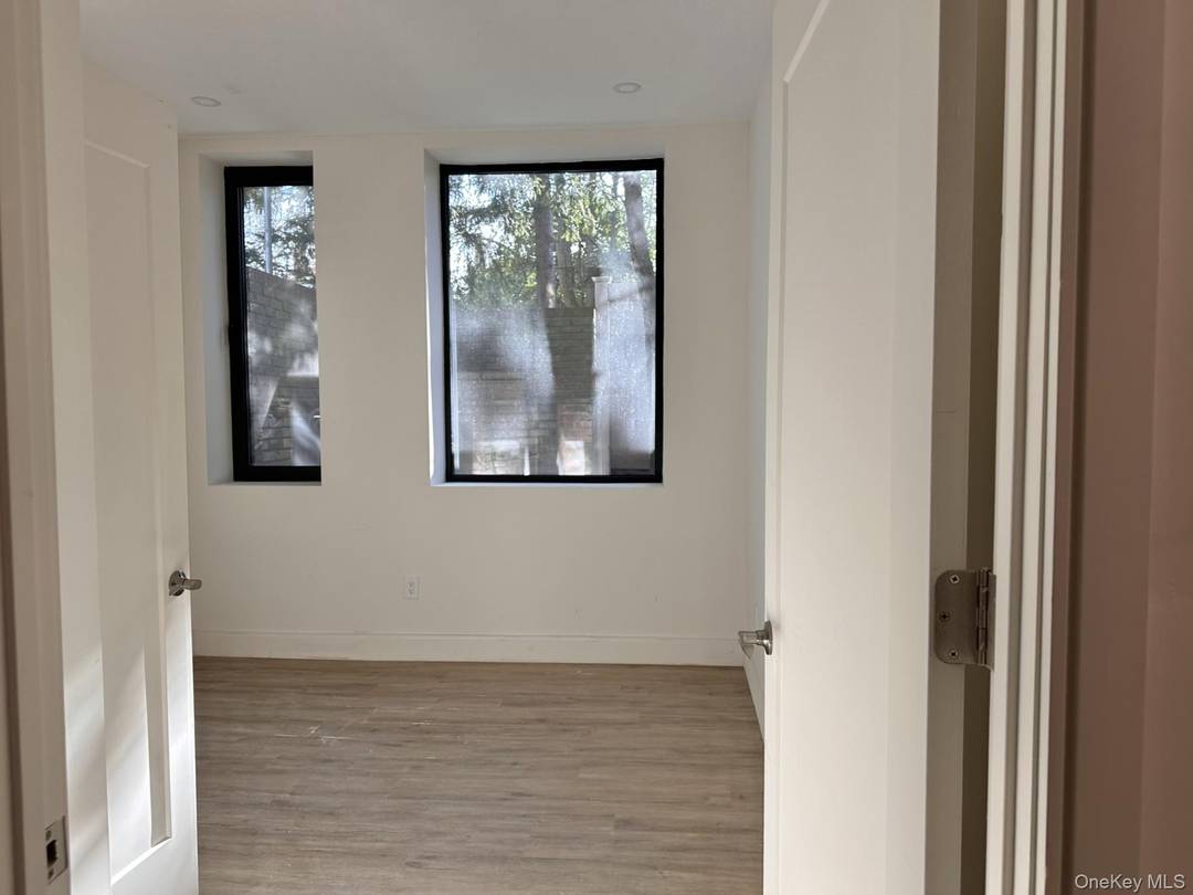 BRAND NEW NEVER LIVED IN ALL STATE OF THE ART MICROWAVE, REFRIGERATOR, STOVE, DISHWASHER, OPEN FLOOR PLAN.