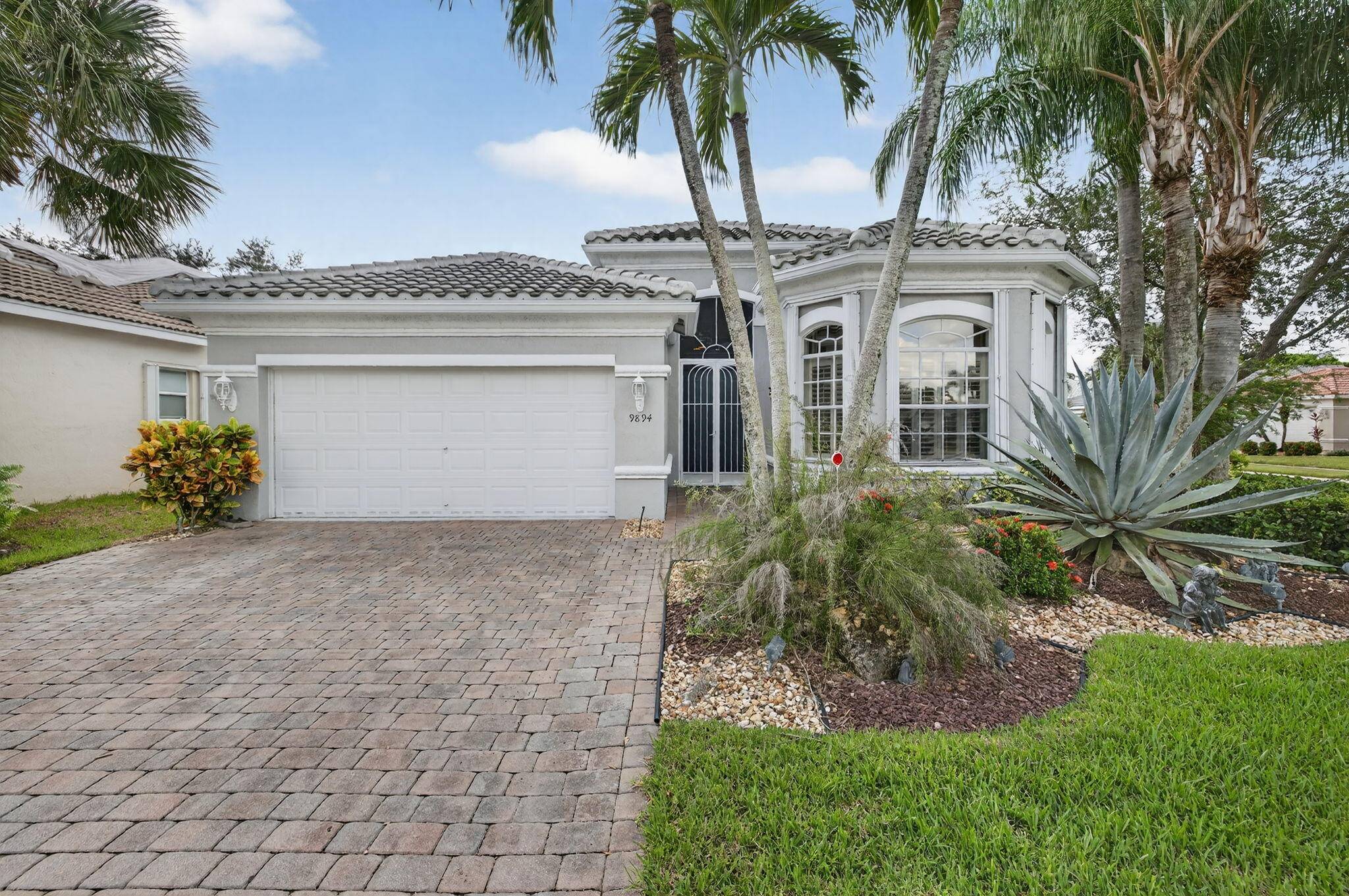 Welcome to this inviting 3 bedroom, 2.