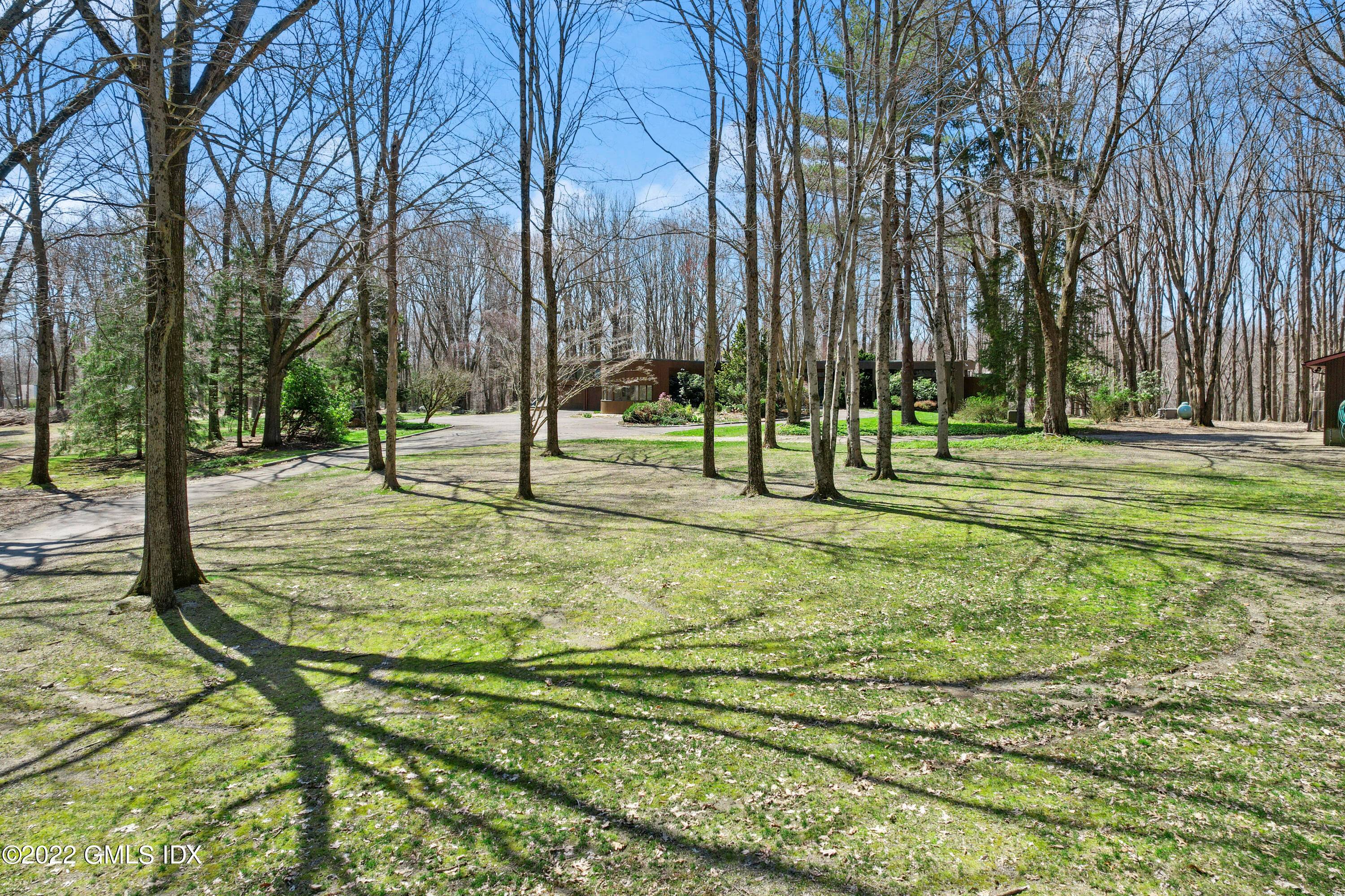 Build your dream home on 8.