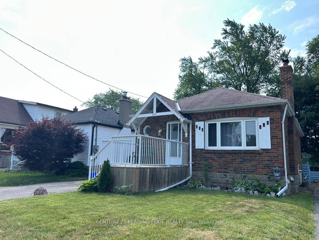 Step into homeownership or downsize in style with this solid brick 2 2 bedroom bungalow in an adorable neighbourhood of Central Oshawa, offering exceptional value and flexibility for a variety ...