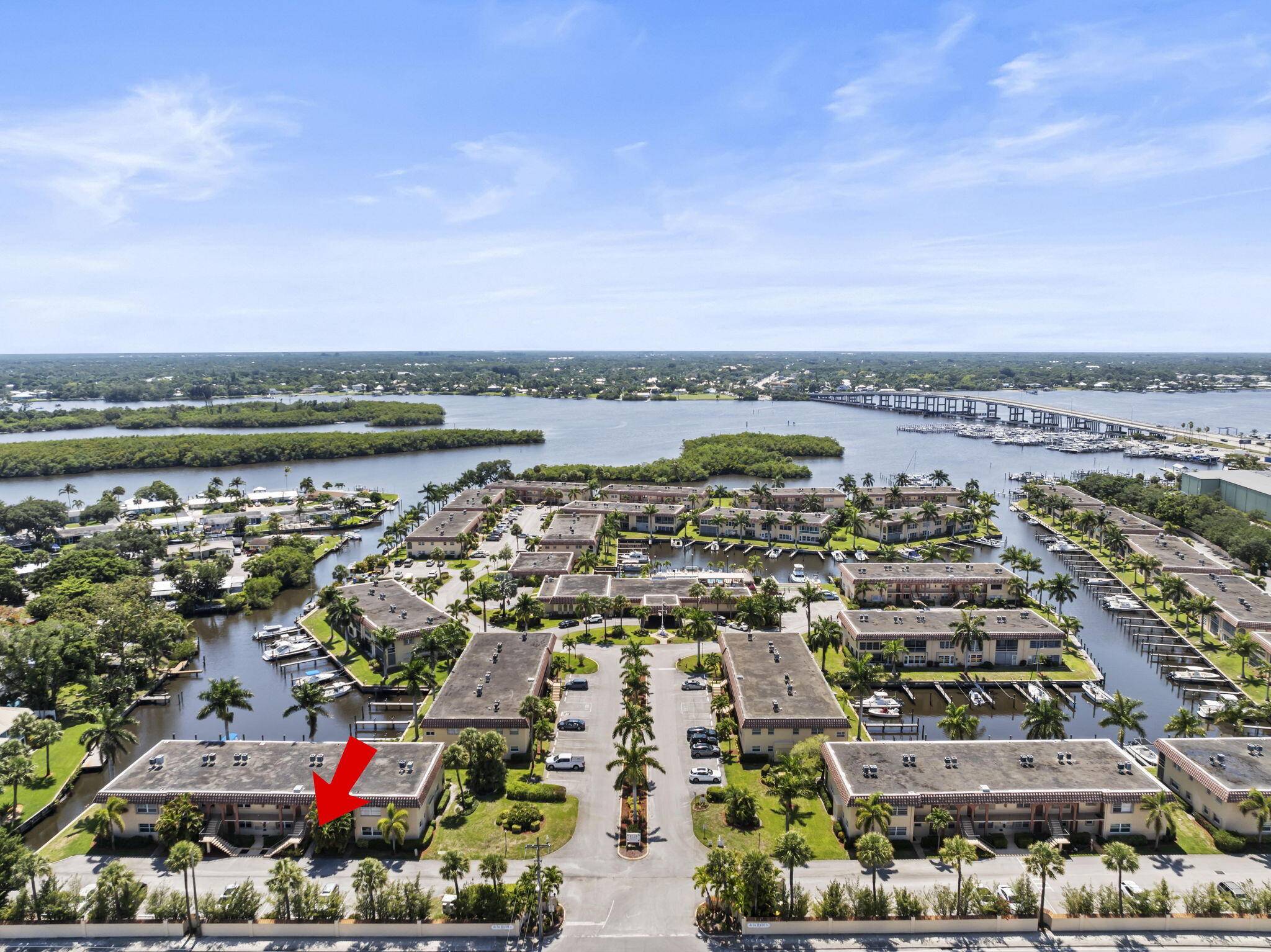 Enjoy the best of coastal living in this charming 1bed 1.