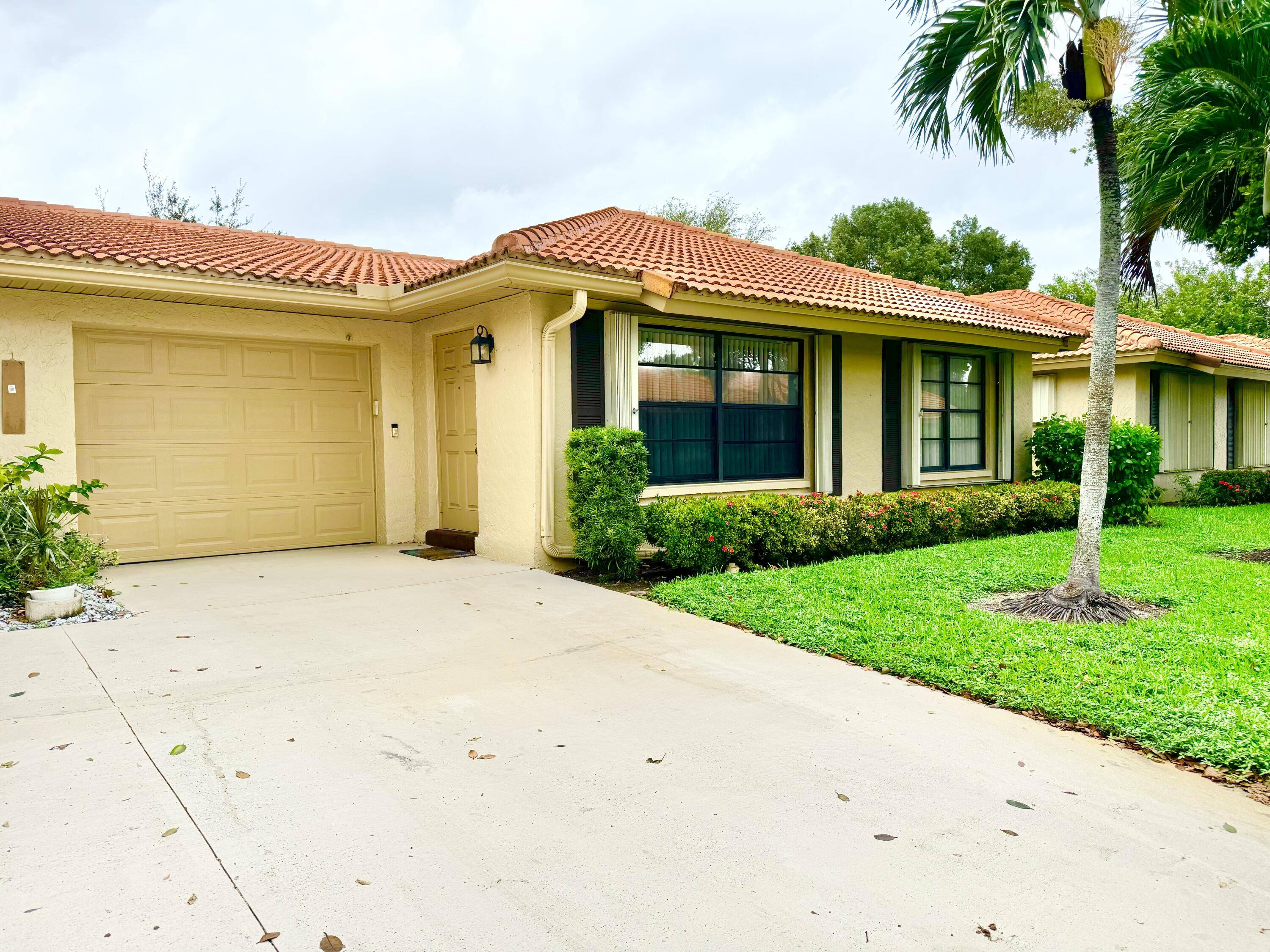 Welcome to Bent Tree Villas West, a vibrant 55 community.