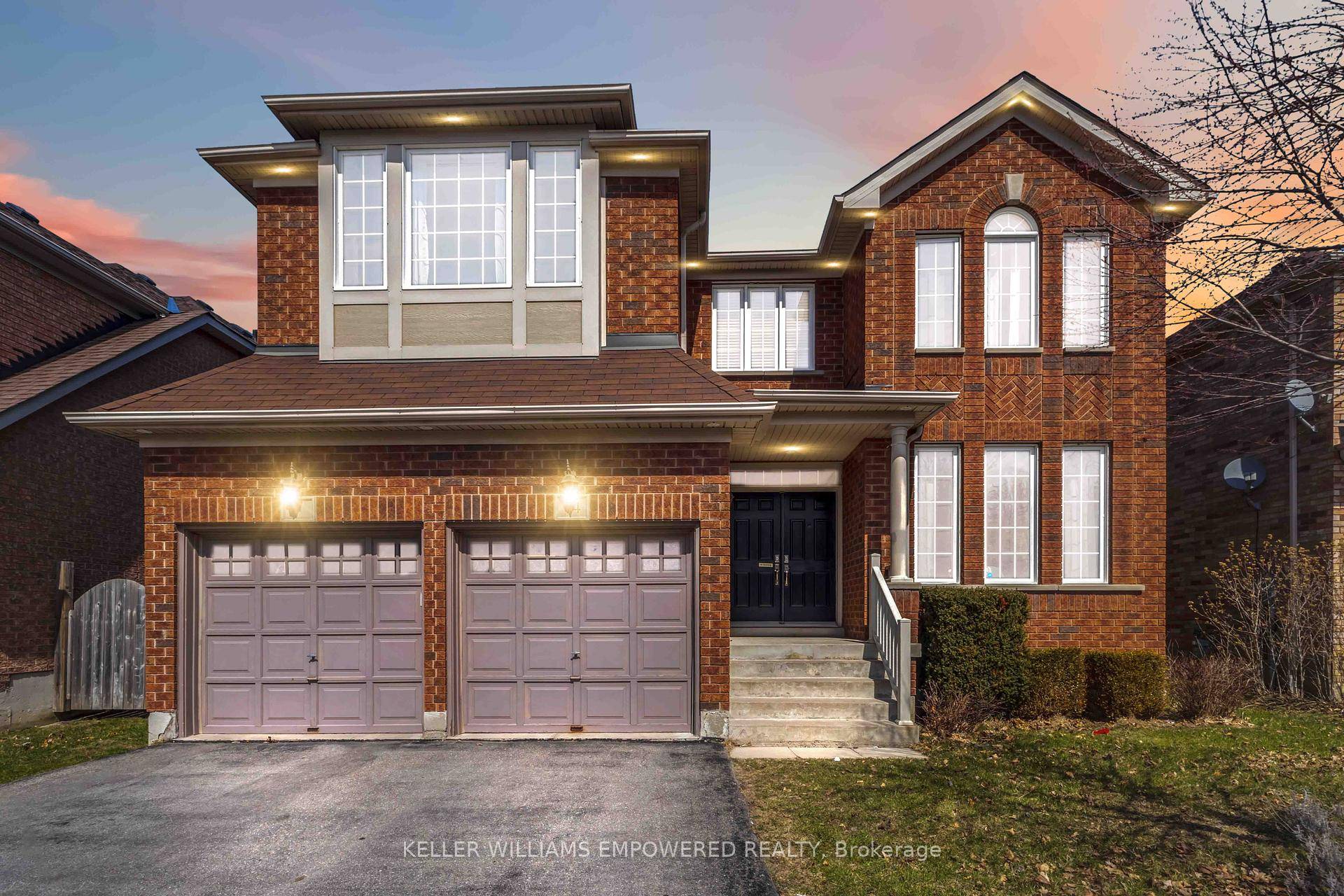 Welcome to this prestigious home in the highly sought after Williamsburg Community in the heart of Whitby !