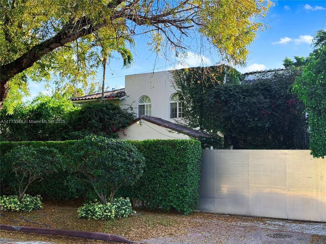 Welcome to 4228 Alton Rd, a very charming 2, 448 sq.