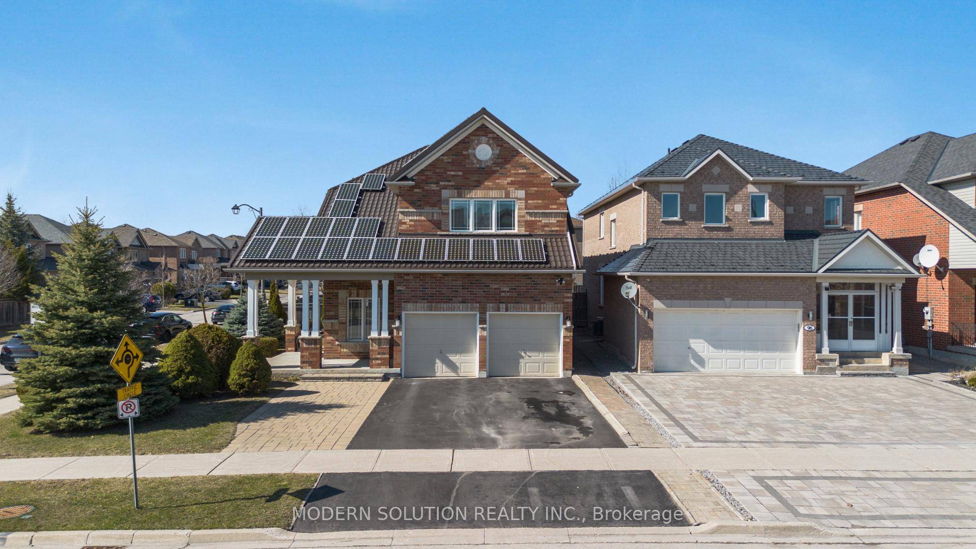 Welcome to this stunning detached two story home ideally situated in the highly desirable Bayview Northeast community of Aurora.