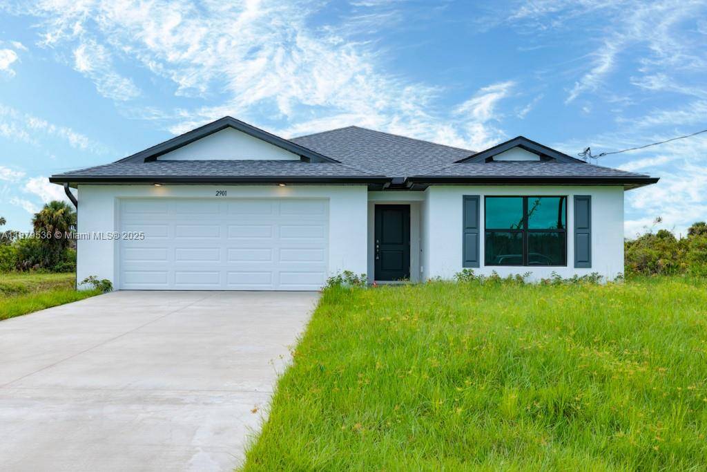 This brand new, fully secured home offers an exceptional opportunity to acquire a modern and functional residence.