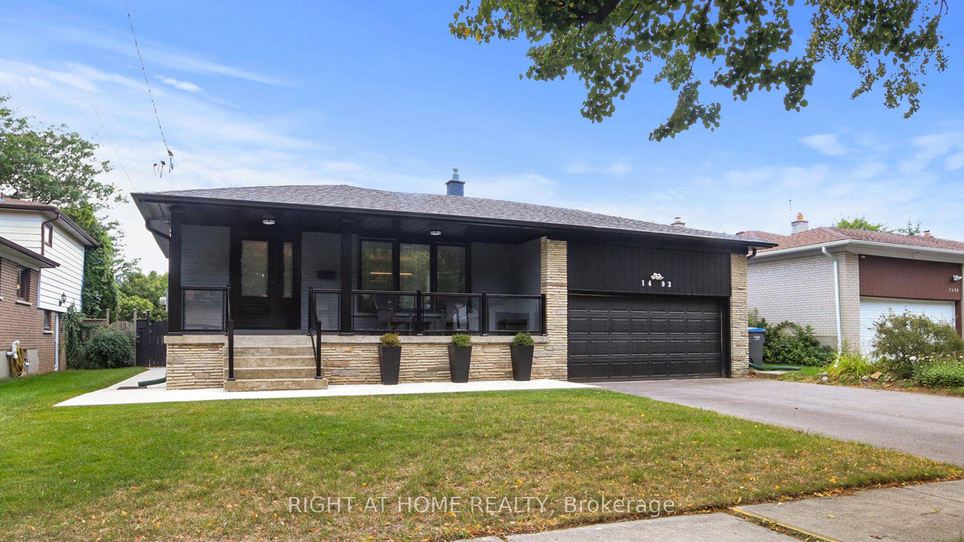 Discover this exceptional opportunity to own a beautifully appointed home in the sought after Clarkson community, and within the prestigious Lorne Park school district.