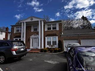 Spacious 5 bedroom Colonial set on 3 4 acre beautiful level property !