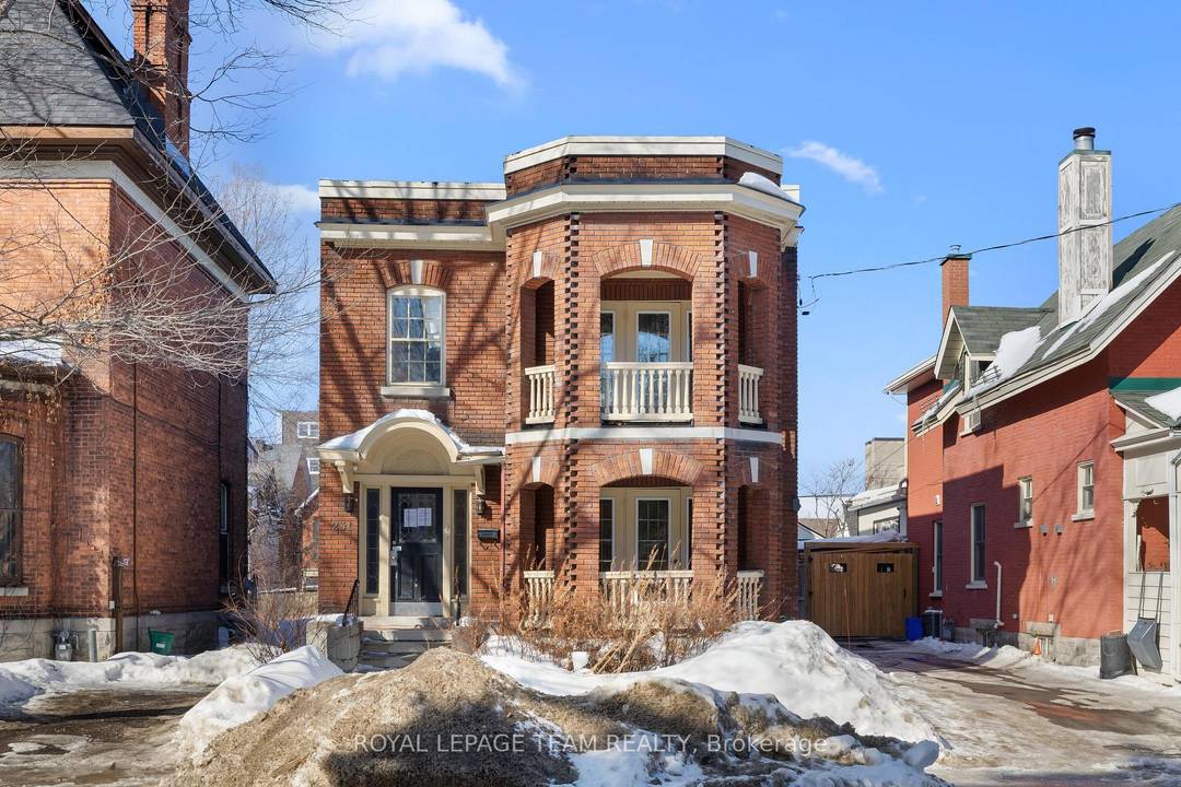 Beautiful all brick duplex in the heart of Sandy Hill Lower Town offering exceptional versatility and income potential just steps to the University of Ottawa, ByWard Market, embassies, parks and ...