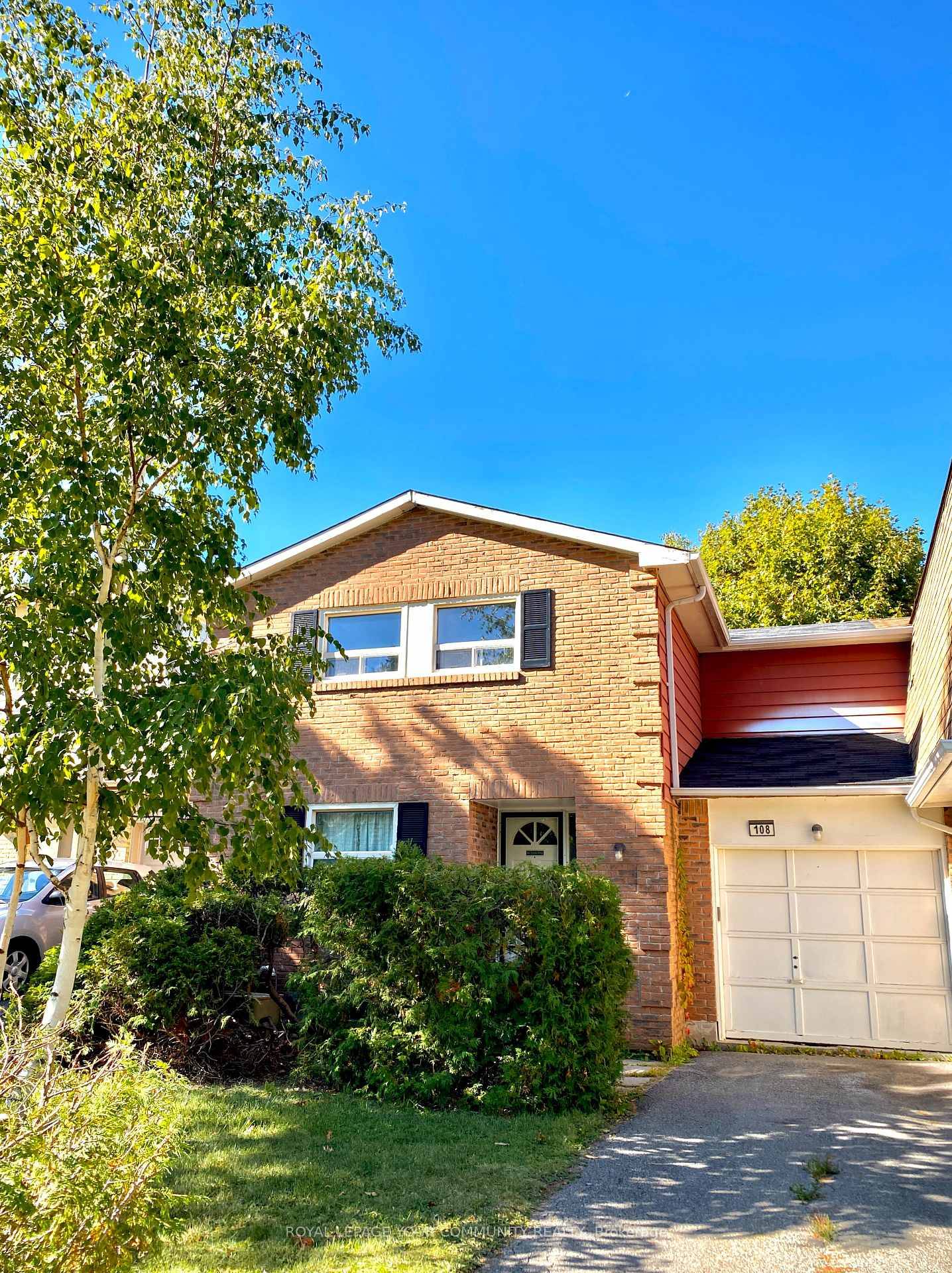 Welcome to 108 Orchard Heights Blvd, a home which offers a terrific opportunity for Contractor Renovators Investors or first time buyers.