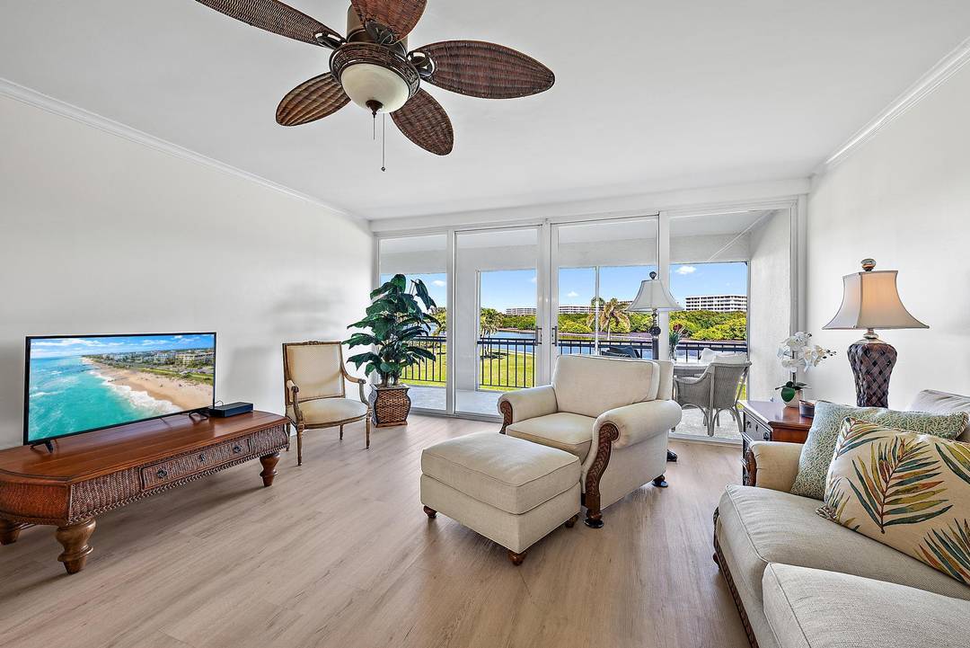 Newly Renovated Chateau Chantilly Ibis Isle Condo with stunning lagoon views from all rooms.