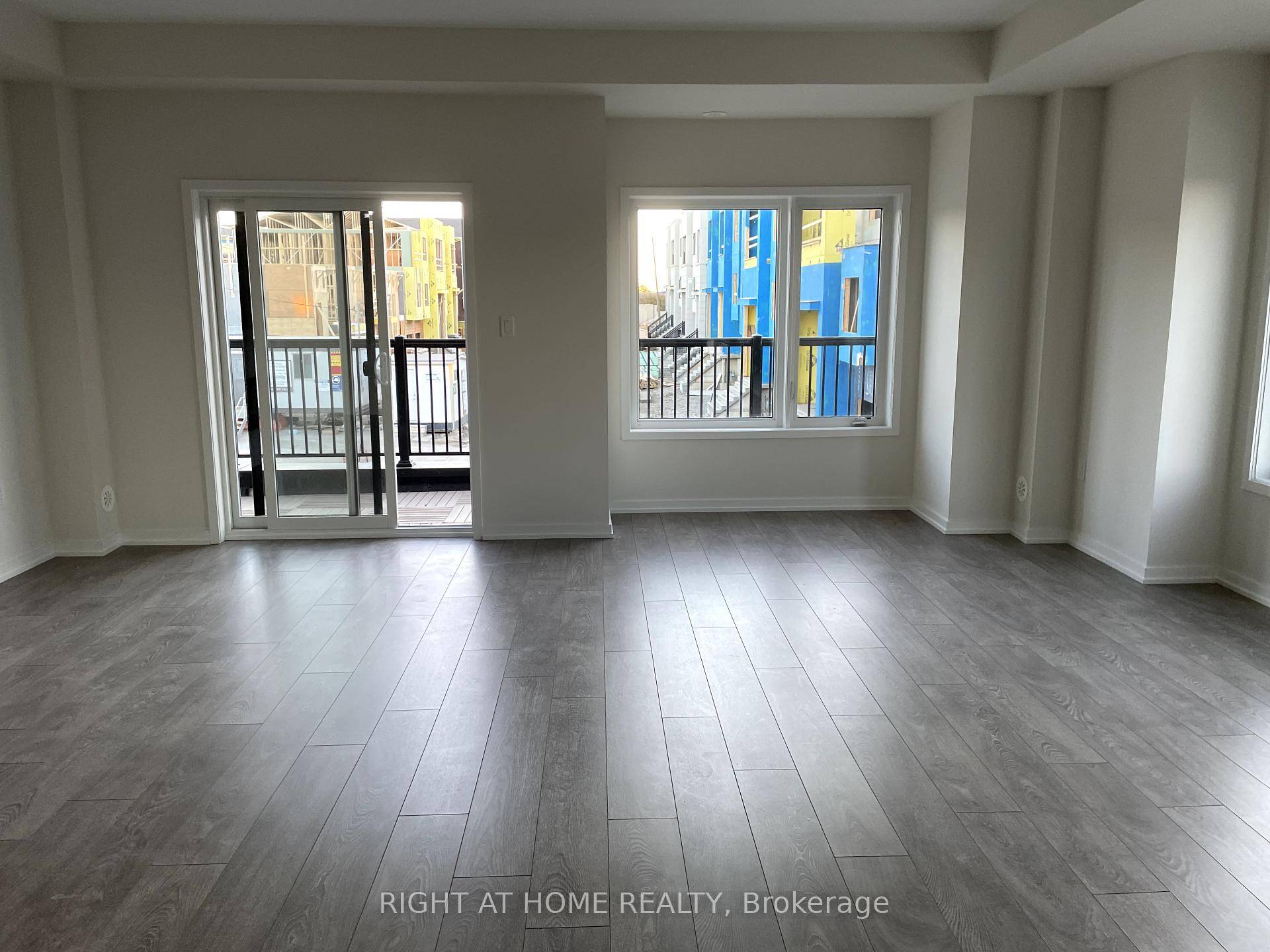 Townhouse in the heart of downtown Bolton.