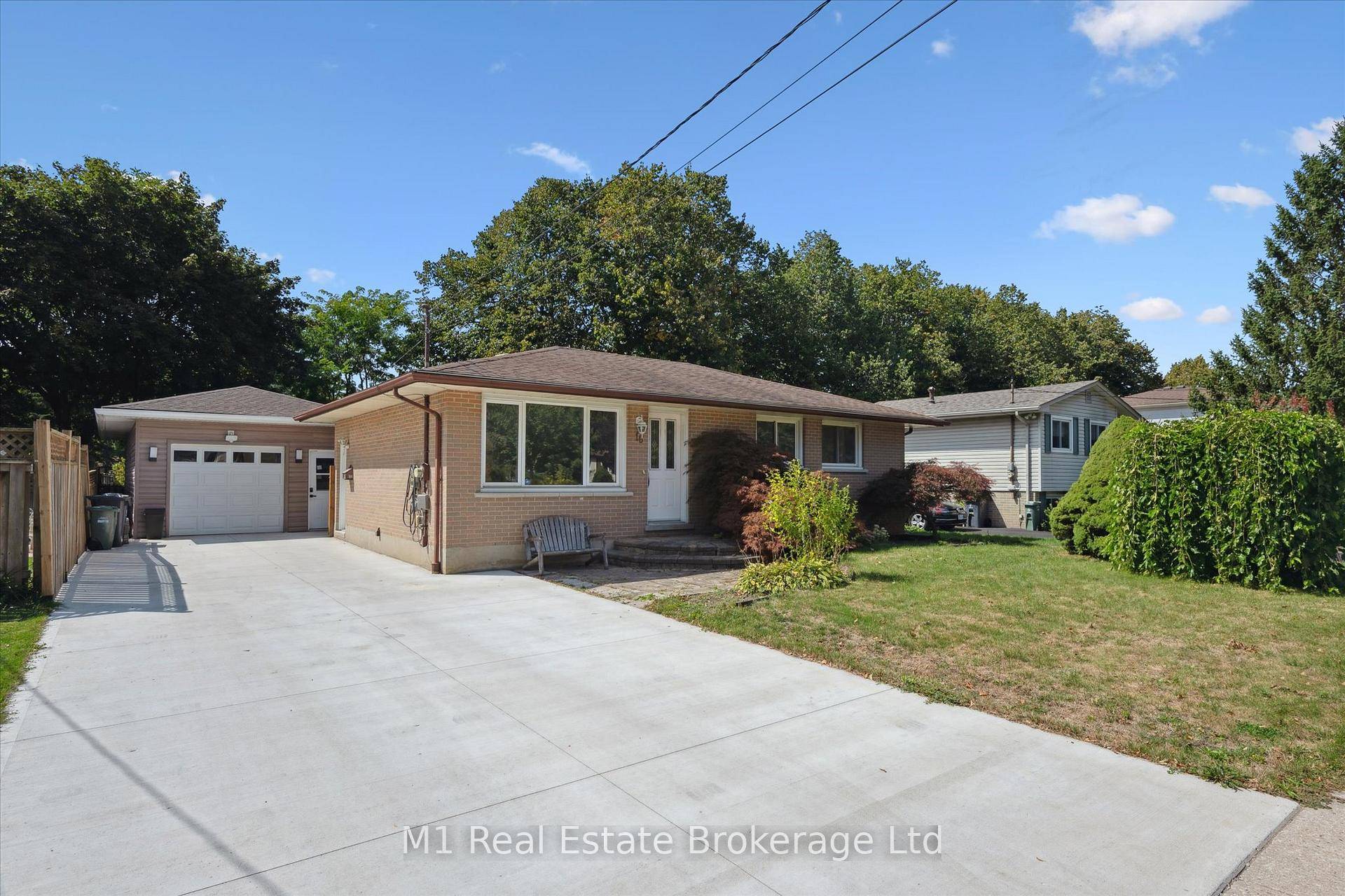 Welcome to 16 Hastings Blvd, a beautifully maintained all brick bungalow.