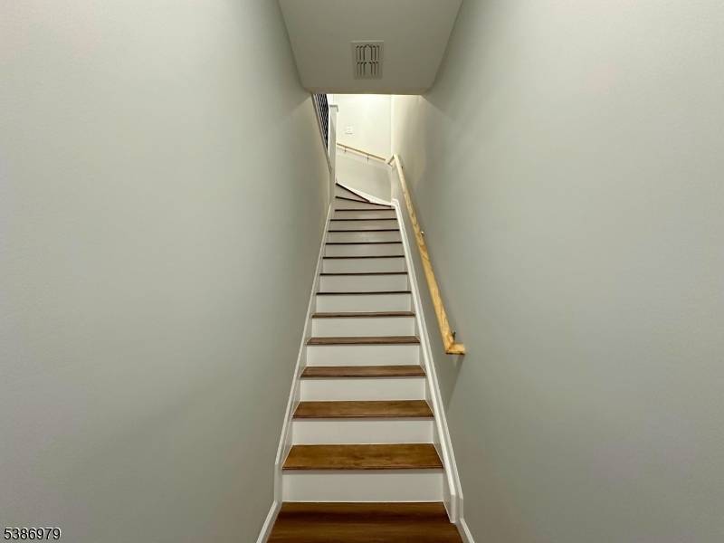 Newly Renovated Duplex for rent in Clifton NJ !