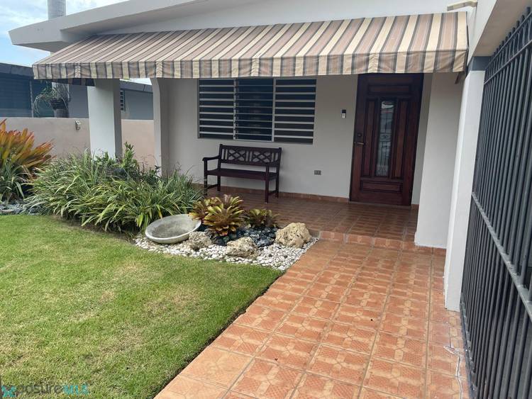 POLYANTHA House Ponce