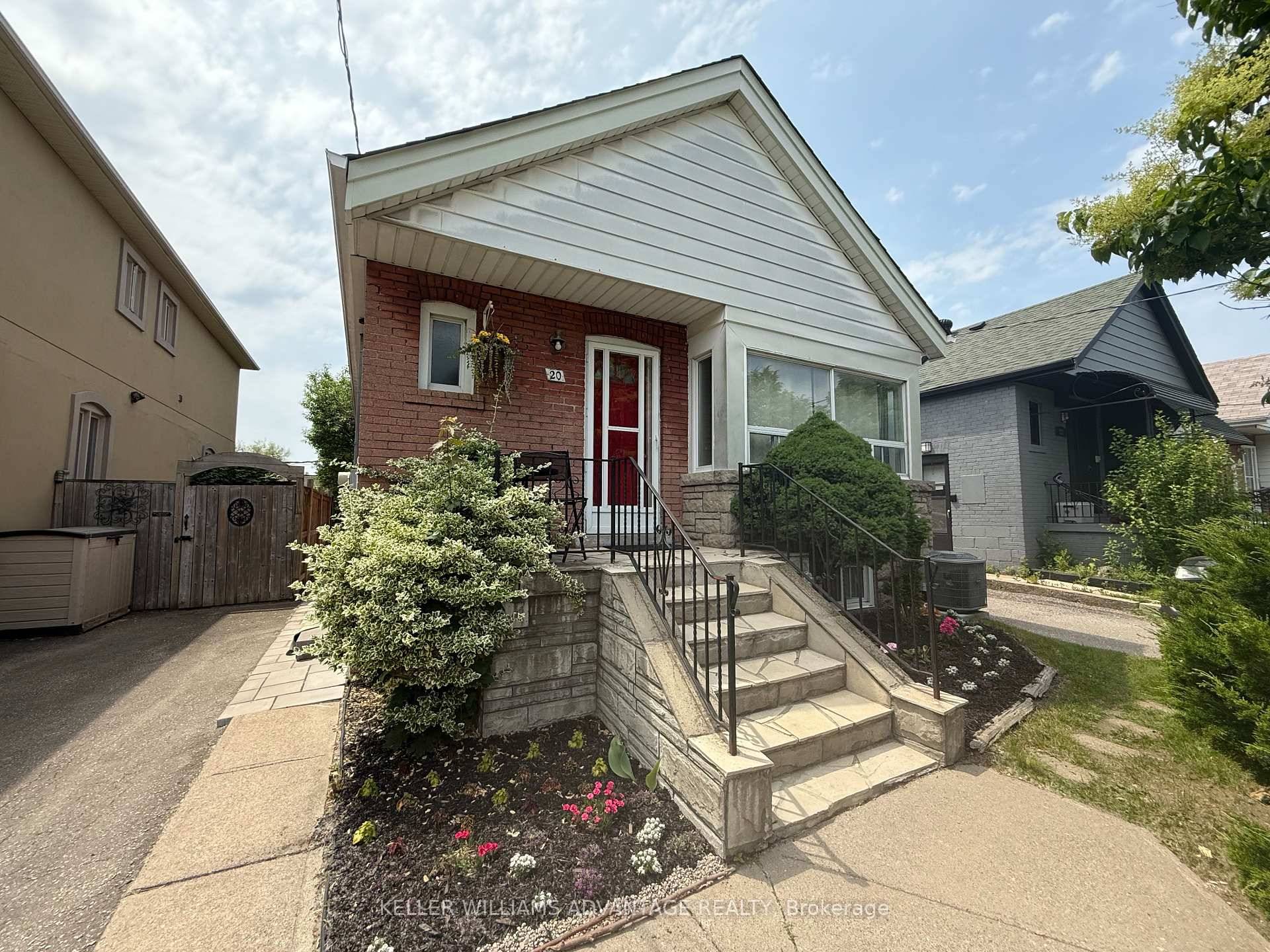 Welcome to 20 Hutton Ave !