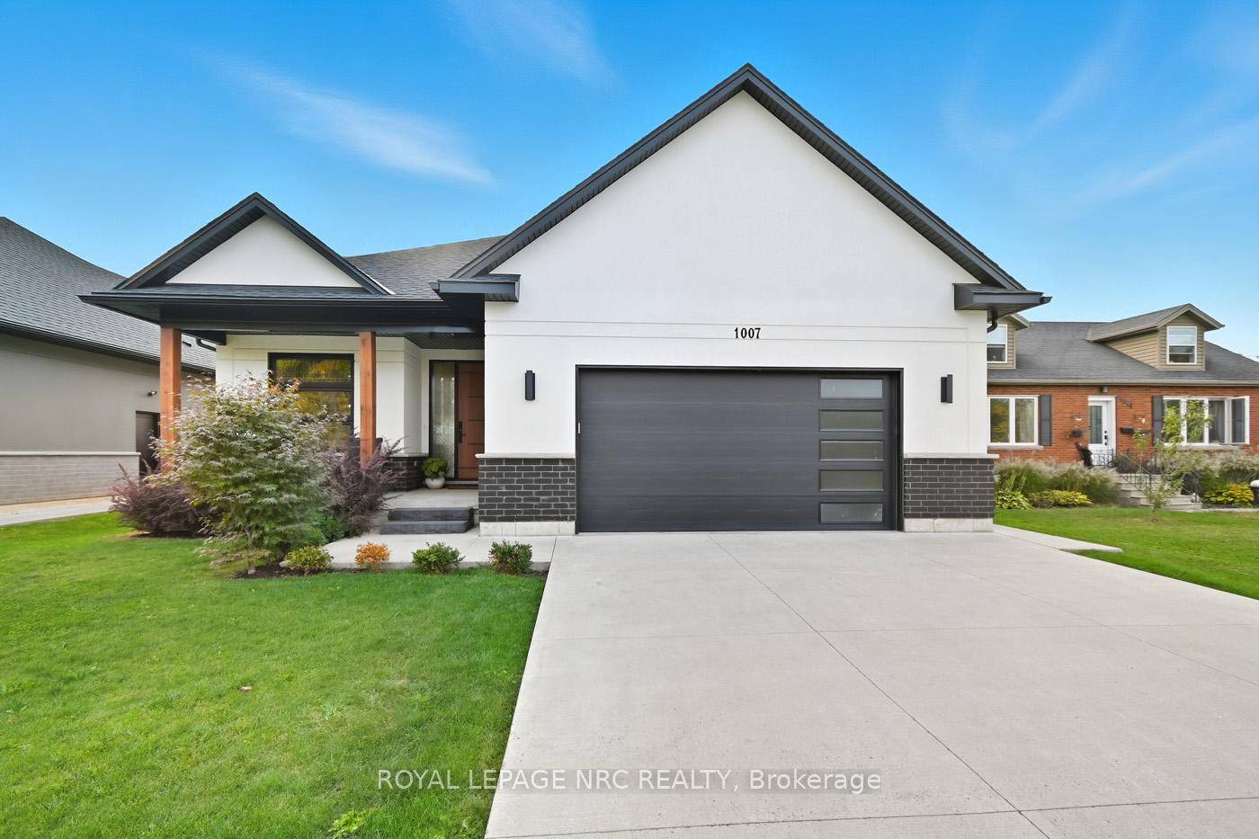 Central Fonthill located across from the Steve Bauer Trail, close to parks and schools.