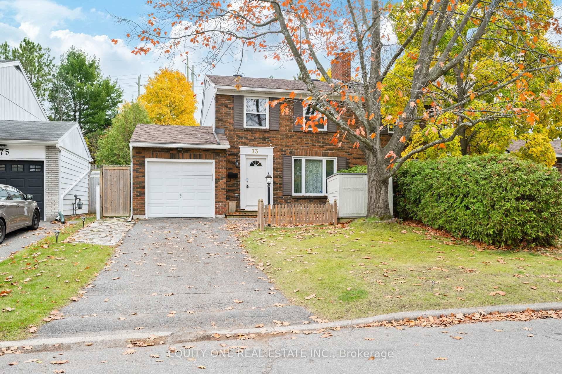 Spacious 4 Bedroom Home Backing Onto Greenspace in Desirable Arlington Woods on a quiet Crescent !