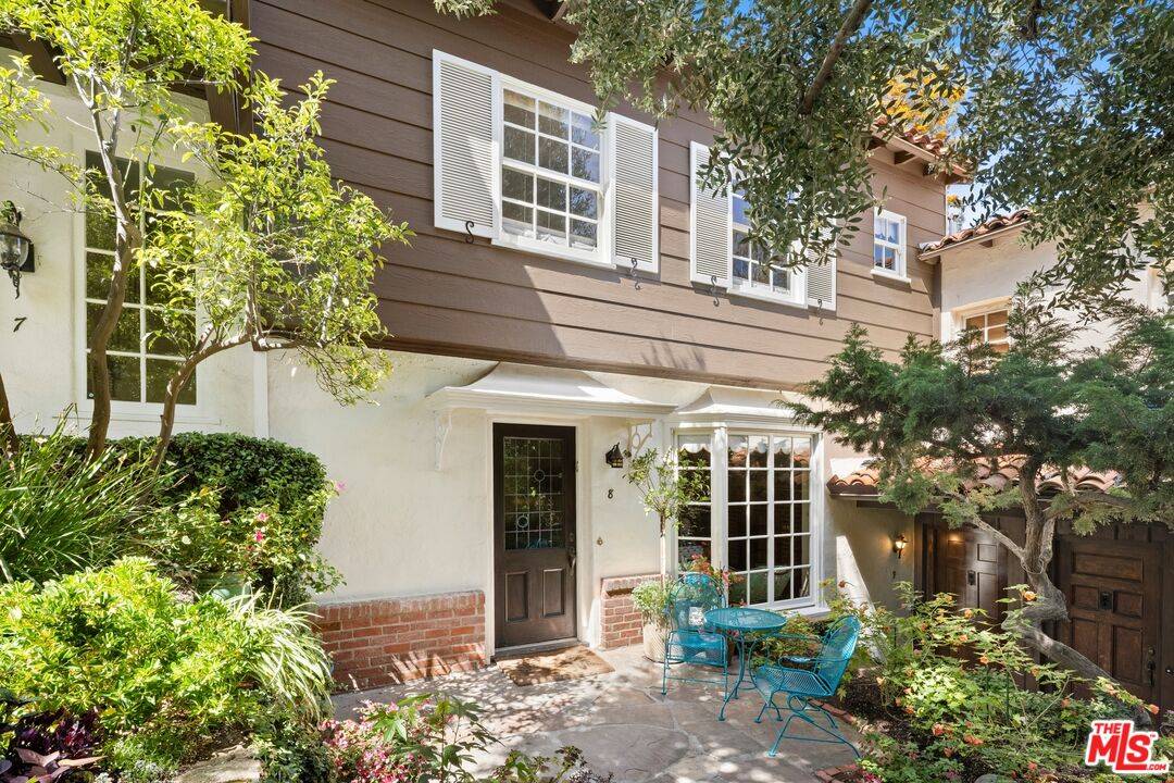 10966   Strathmore Dr 2BR Westwood La