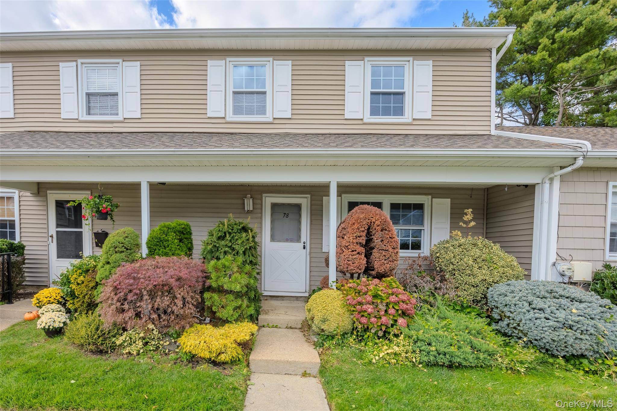 A Smart Start in a Convenient Location !