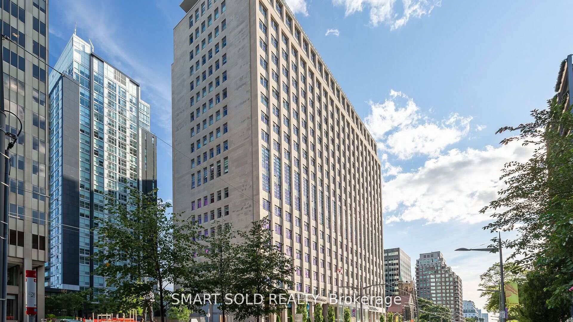 Experience Modern Midtown Living In This Beautifully Appointed One Bedroom Plus Den Suite Offering 650 Sq.