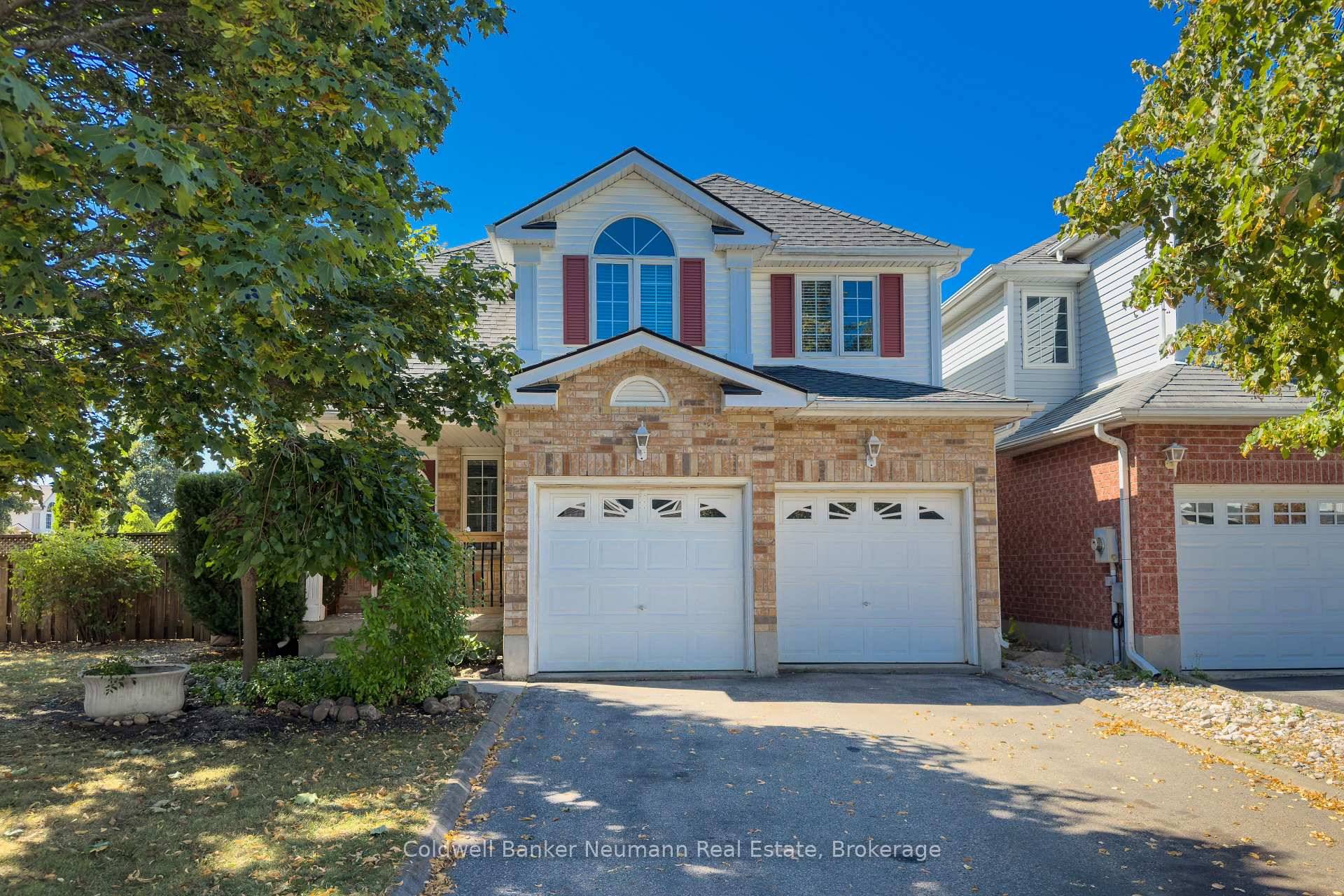 Spacious and inviting, this 3 bedroom, Thomasfield built home in Guelph's sought after south end offers plenty of room to live, work, and play.