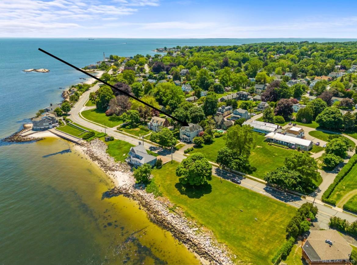 Victorian Home in New London, CT Historic Character with Modern Updates Built in 1880, this Victorian residence has been updated while retaining its original architectural charm.