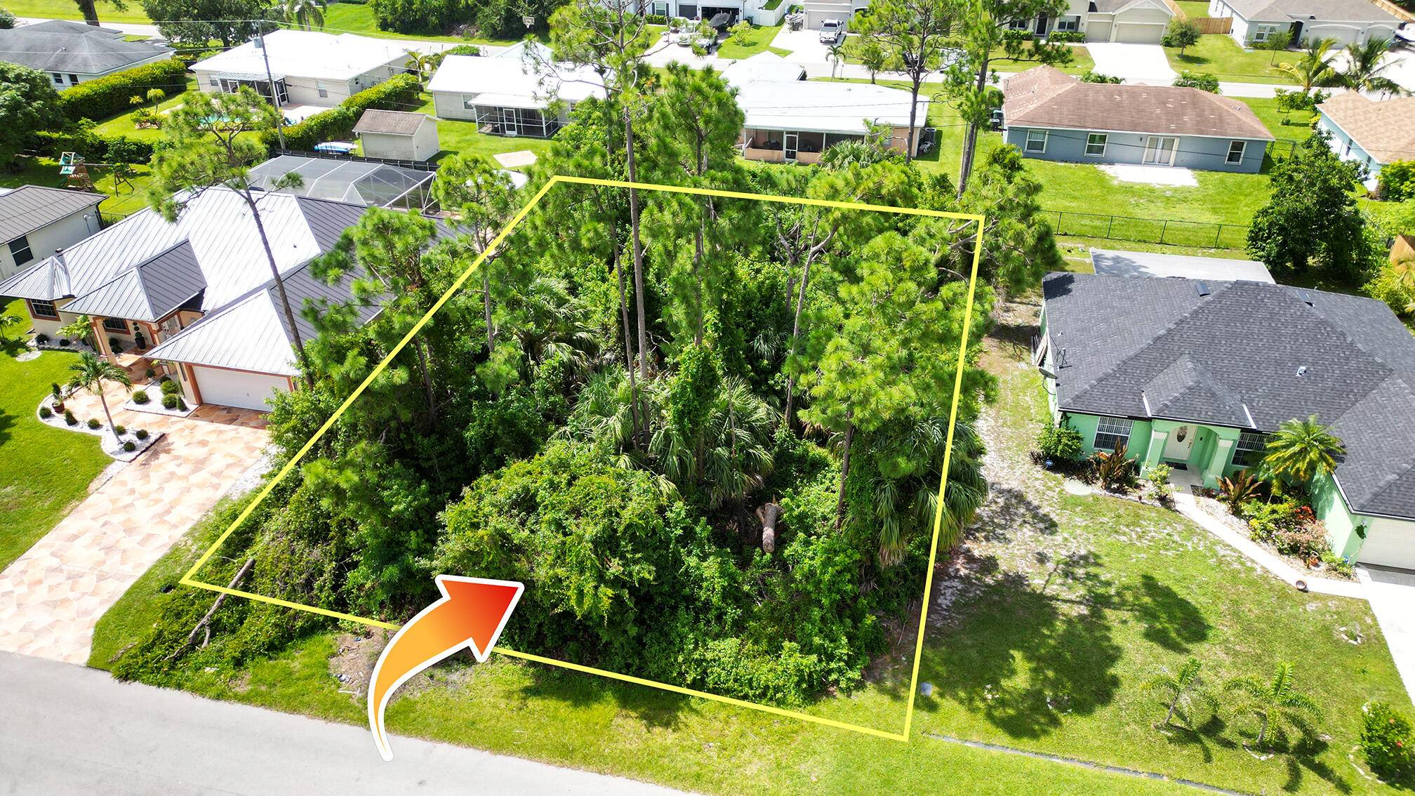 Welcome to 1834 SW Penrose Ave a fantastic opportunity to build in one of Port St.