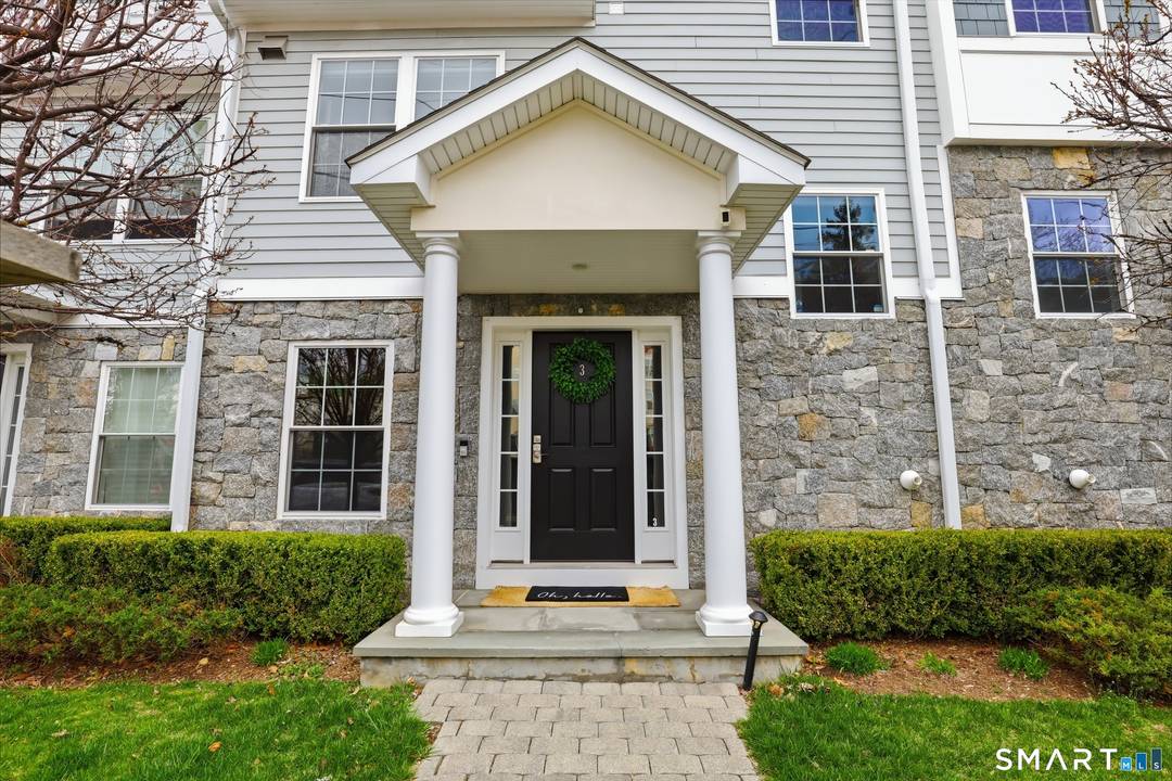 Welcome to Midtown Estates where location, light, and lifestyle come together seamlessly.