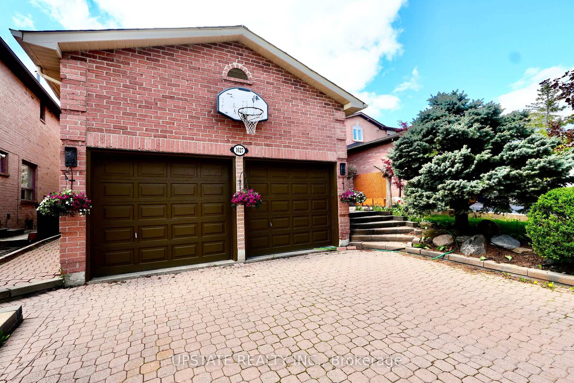 Located in a highly desirable and in demand Mississauga neighborhood, this home features two bedrooms with closets and a private separate entrance.