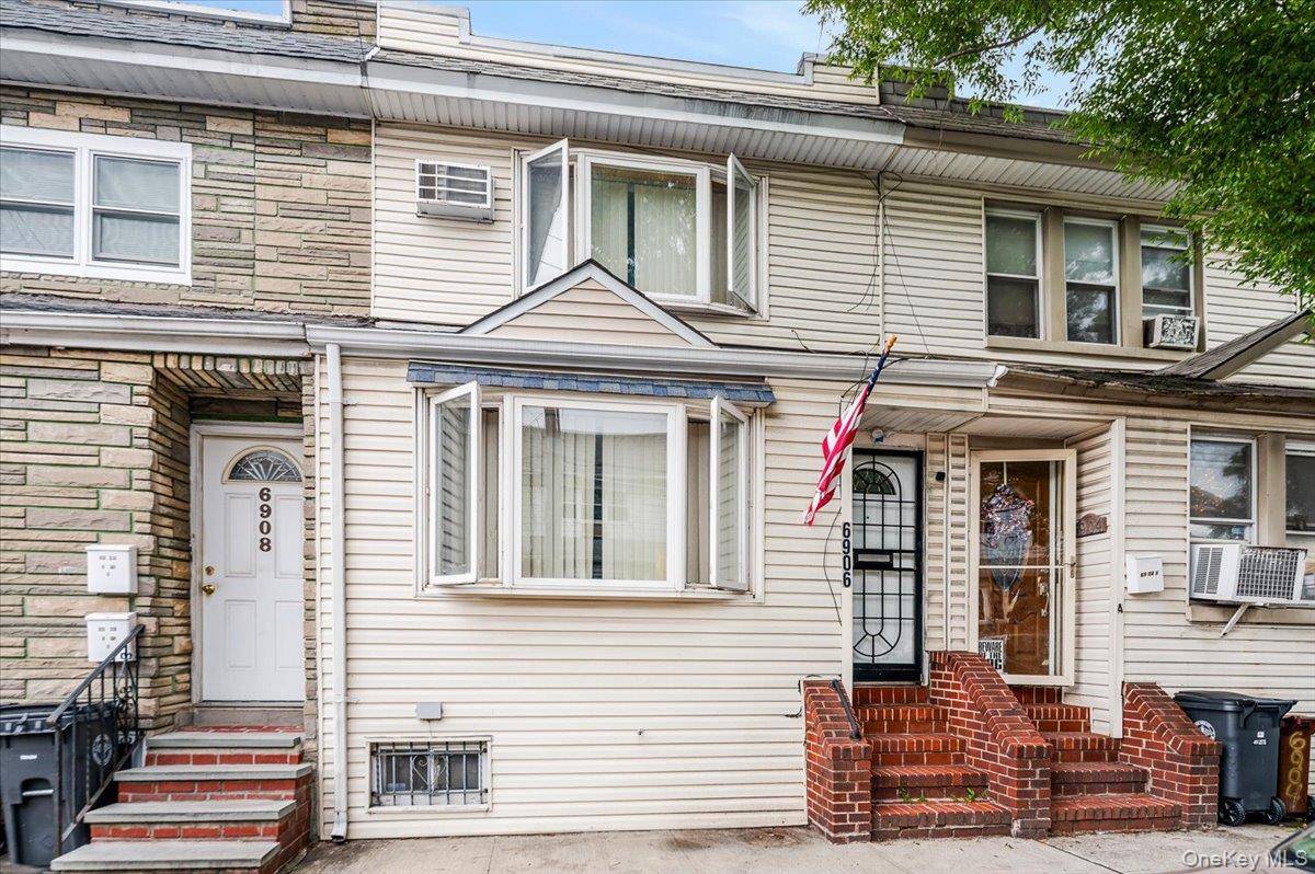 Beautifully Renovated Single Family Home in the Heart of Middle Village.