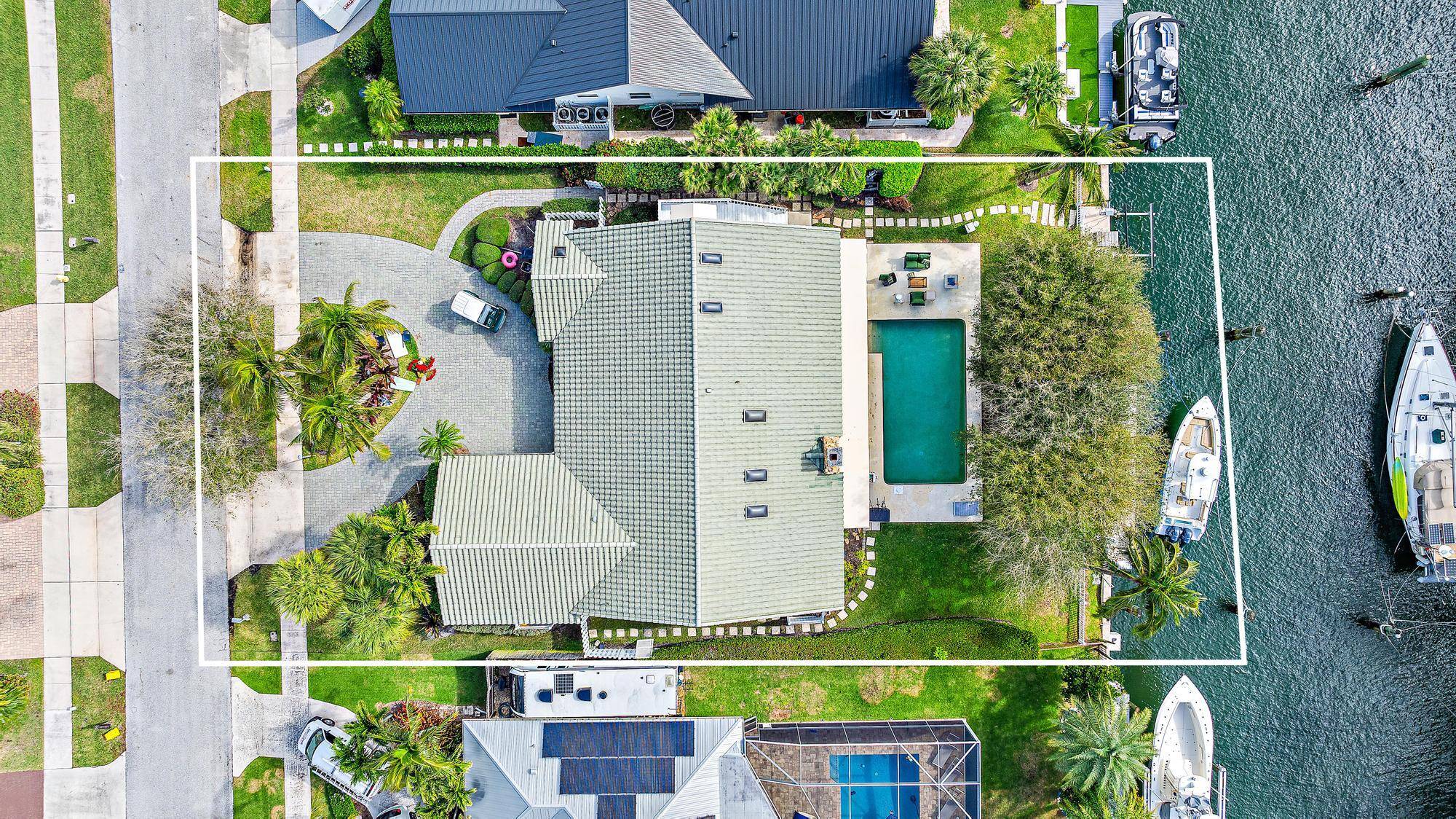 Highly sought after waterfront living awaits with NO FIXED BRIDGES !