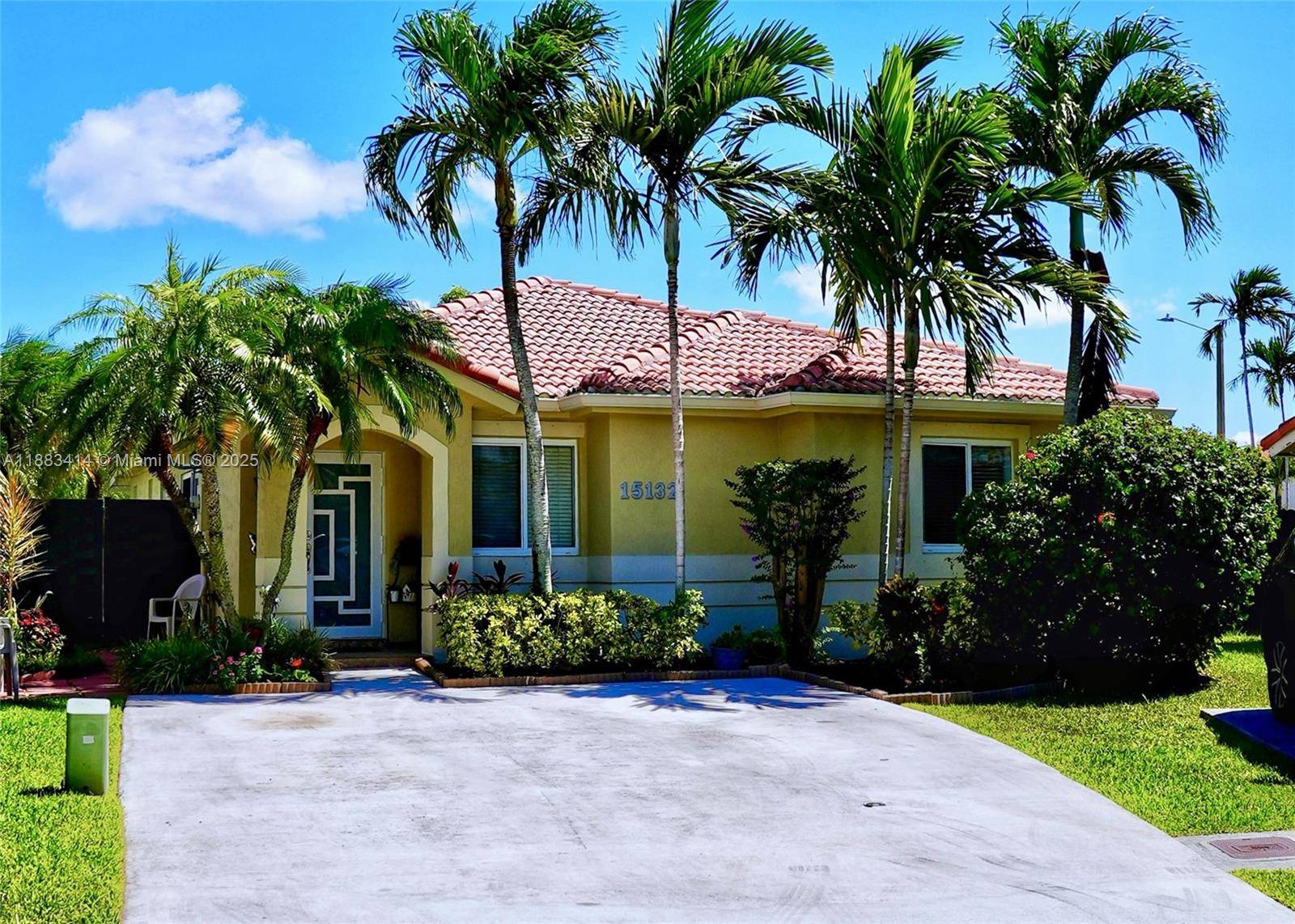 Beautiful home in desirable Brightons Meadow Landings !