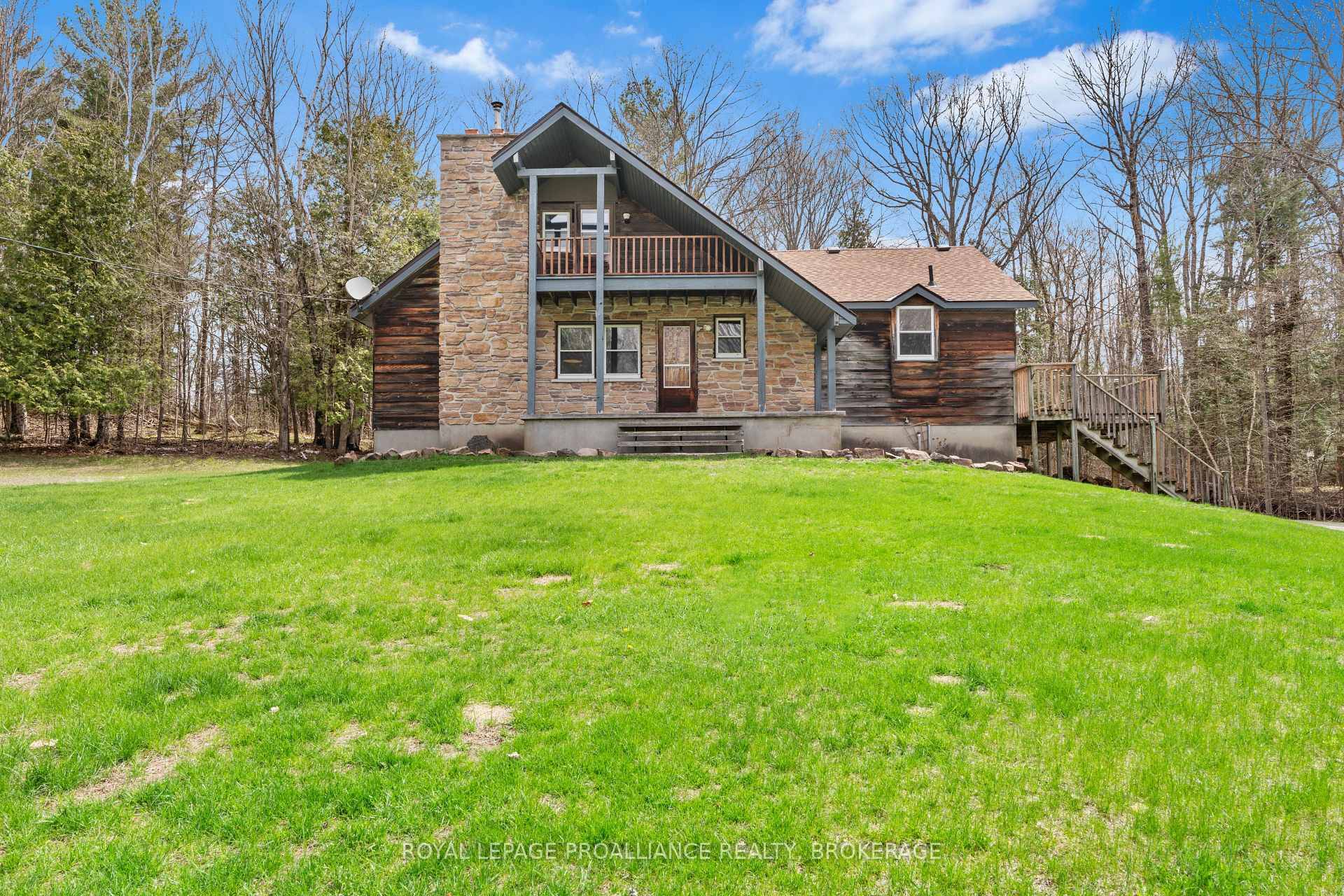 7558 Highway 38. A Nature Lovers Retreat.