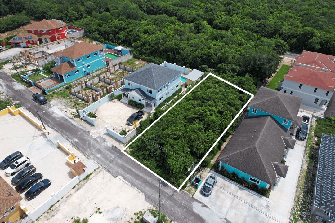 KILLARNEY SHORES Land New-Providence