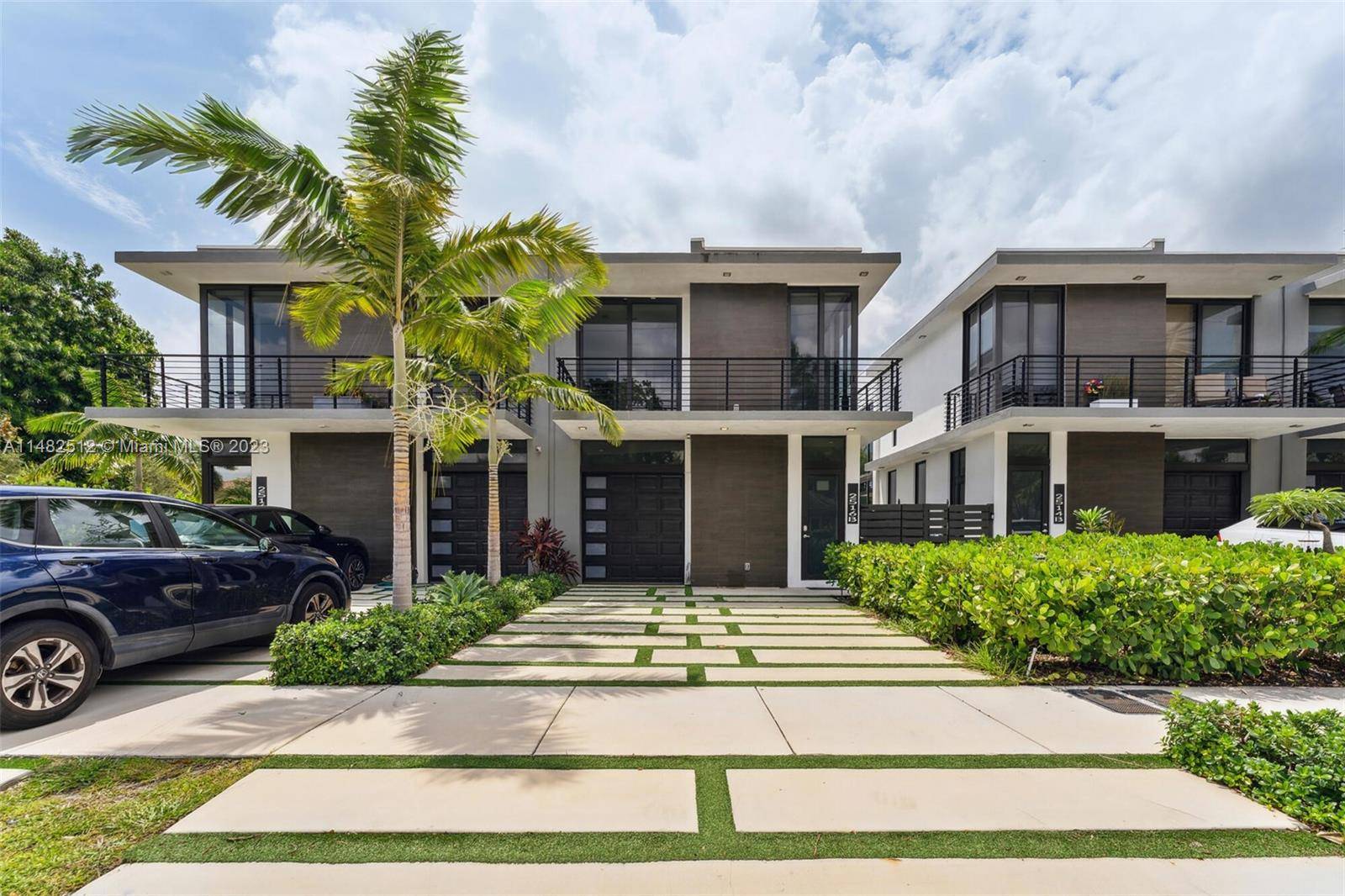 Luxurious, two story, upscale modern residence with 3 BEDS, 3.