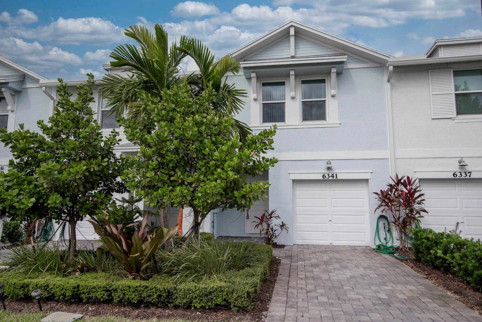 This beautifully appointed 3 bed, 2.