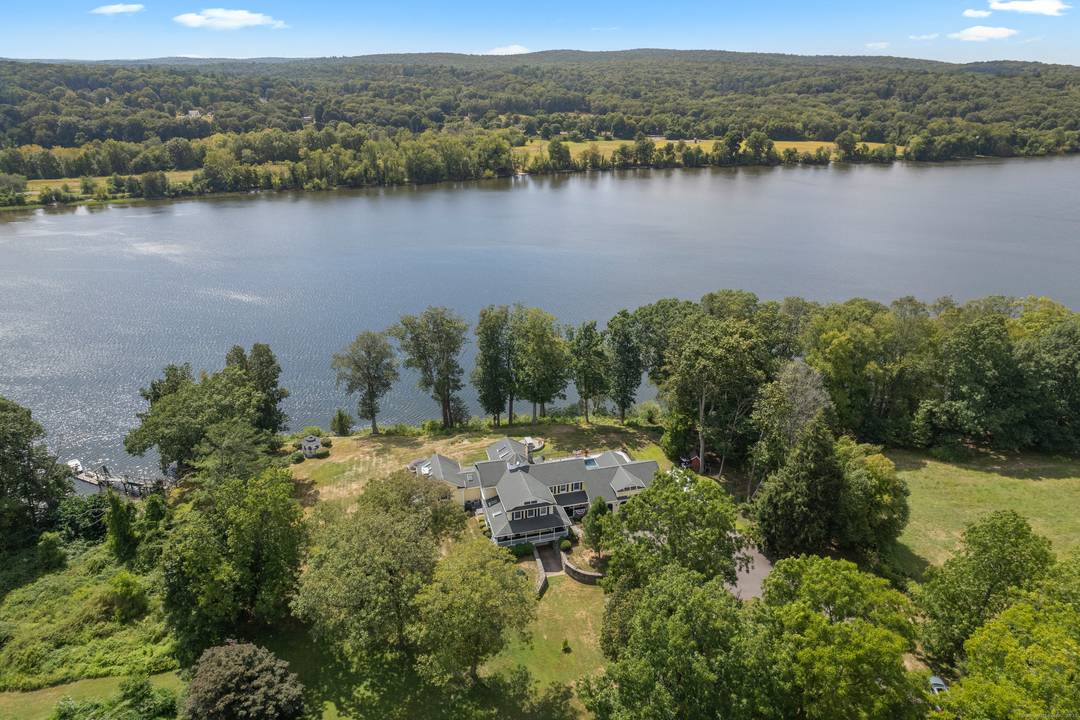 Luxury waterfront estate on the Connecticut River with 2.