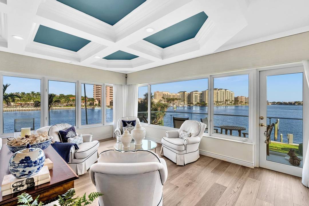 A JEWEL BOX Walk in and experience ultimate elegance done in Palm Beach Coastal with Gold Appointments This designer unit was the builder's model featured in Florida Design Magazine Spacious ...