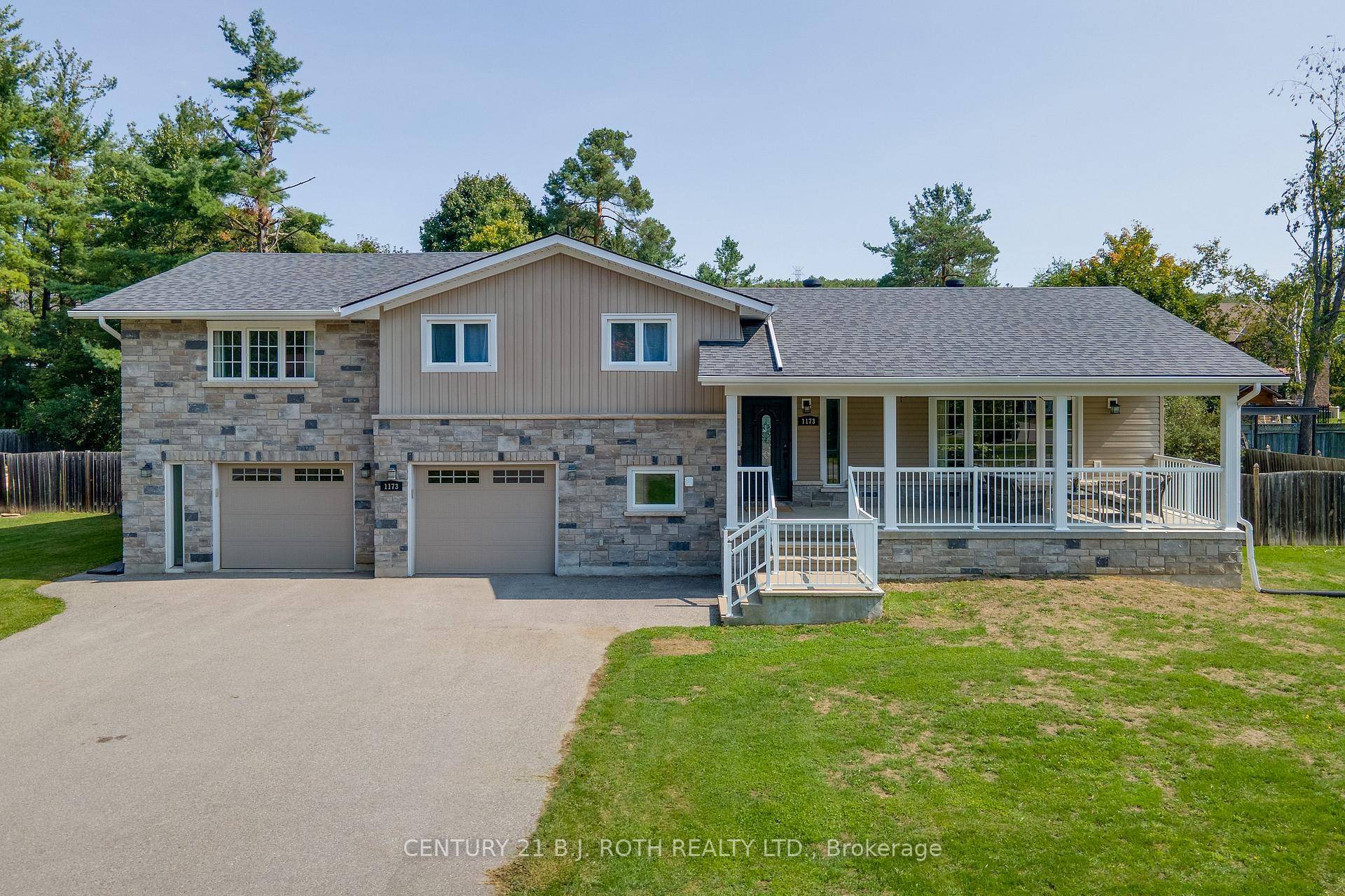 Welcome to 1173 St. Vincent Drive in the sought after village of Midhurst, nestled on a fully fenced 100 x 150 ft lot.