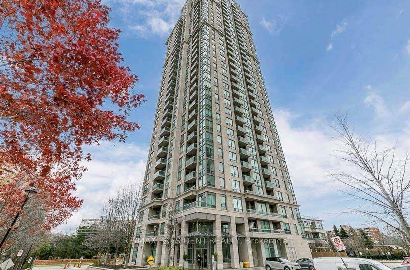 Experience this luxurious, spacious 1 bed 1 large den, 1 bath unit including 1 underground parking and 1 locker in the heart of Mississauga.